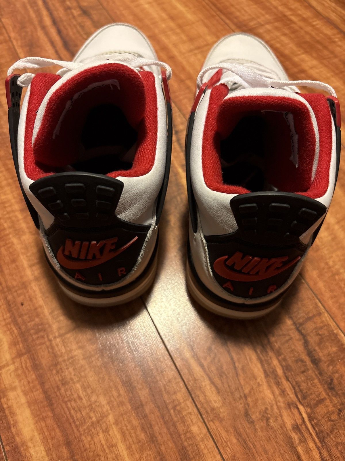 Jordan Brand Air Jordan 4 Retro Fire Red Size US 8.5 / EU 41-42 - 4 Thumbnail