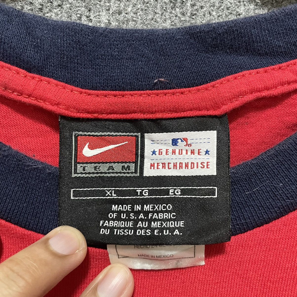 MLB × Nike × Vintage 2005 Nike Team Centre Swoosh x Atlanta Braves MLB T Shirt Size US XXL / EU 58 / 5 - 5 Thumbnail