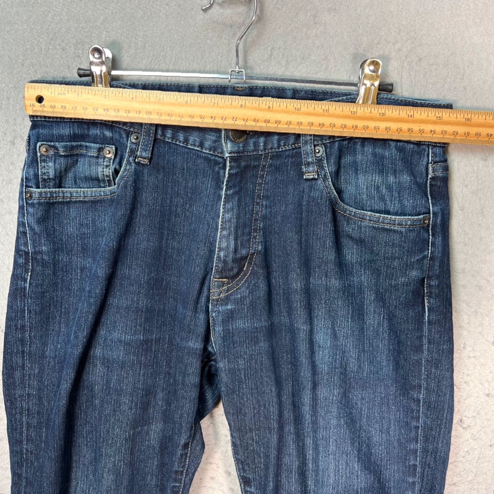 Uniqlo Uniqlo Mens Size 30 x 28 Dark Blue Slim Fit Stretch Denim Jeans Size US 30 / EU 46 - 5 Thumbnail