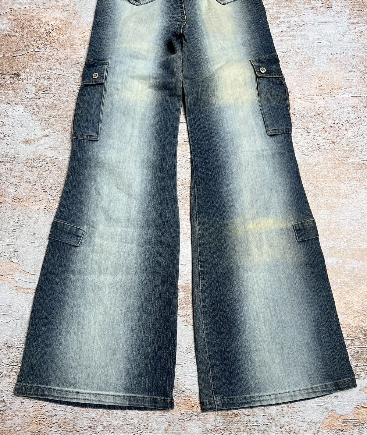 Vintage Vintage Japanese super flare cargo jeans Size 27" / US 4 / IT 40 - 7 Thumbnail