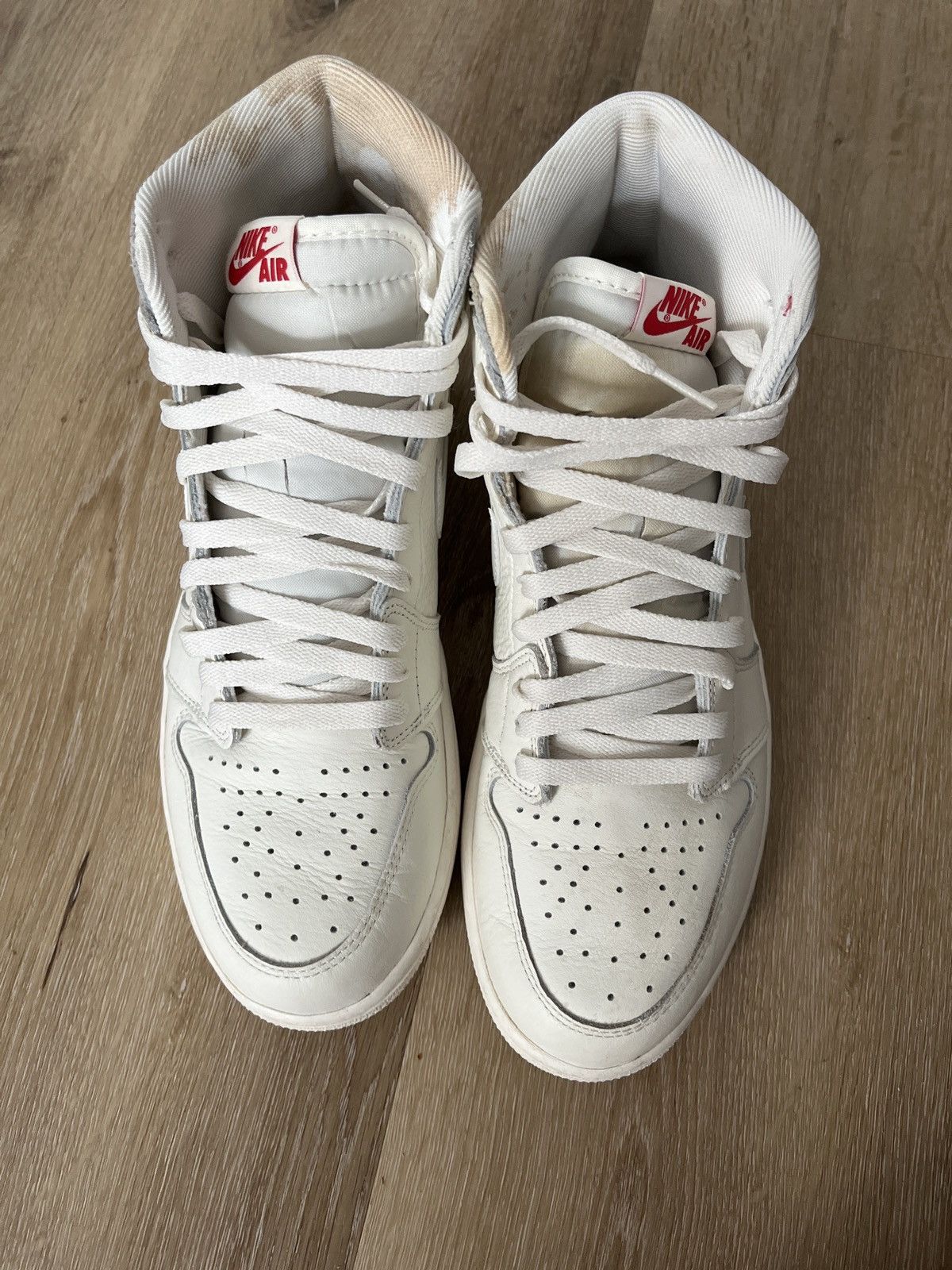 Jordan Brand Jordan 1 Retro High OG “Sail” Size US 10.5 / EU 43-44 - 3 Thumbnail