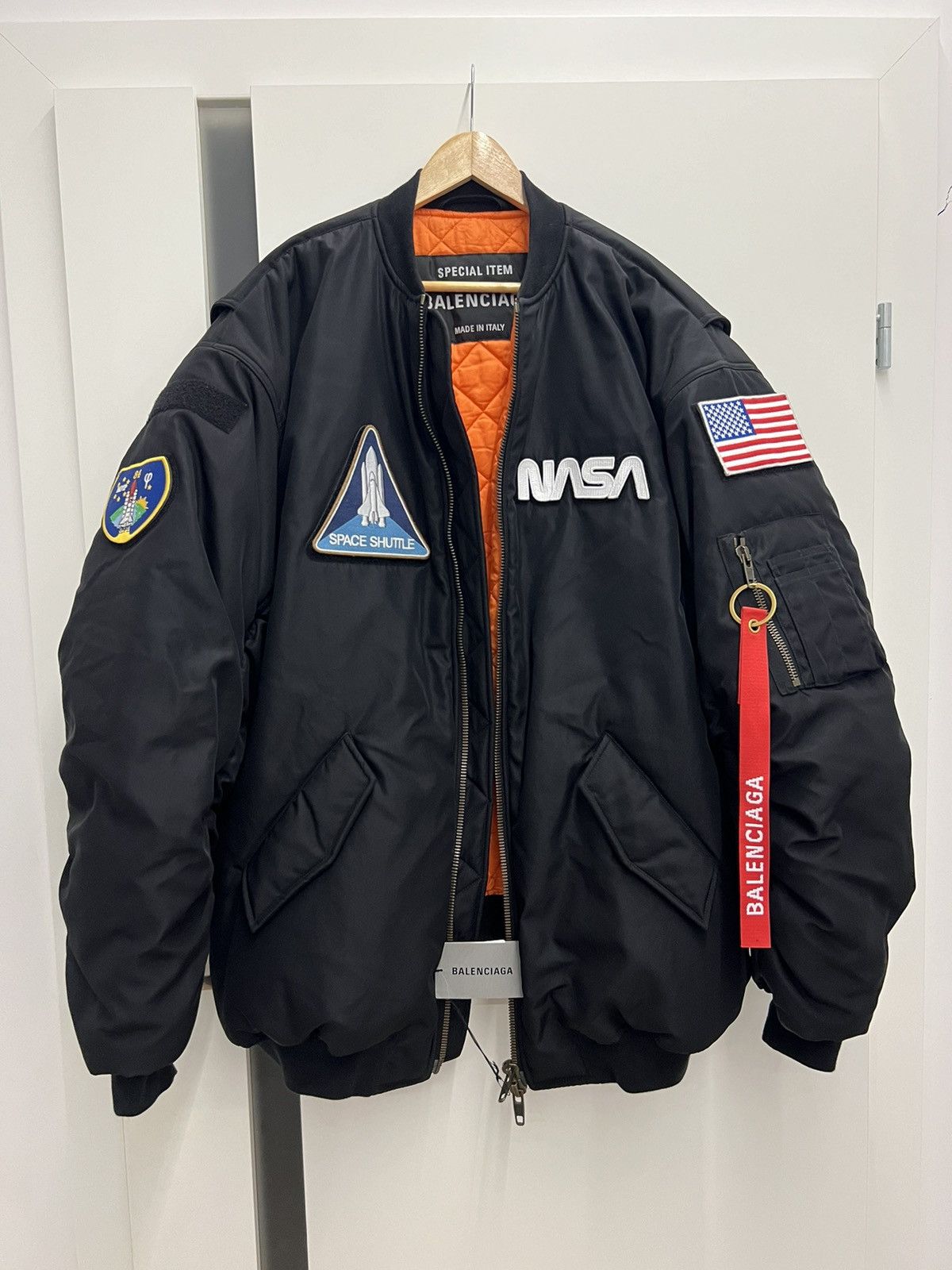 Balenciaga Balenciaga NASA bomber jacket Size US L / EU 52-54 / 3 - 1 Thumbnail