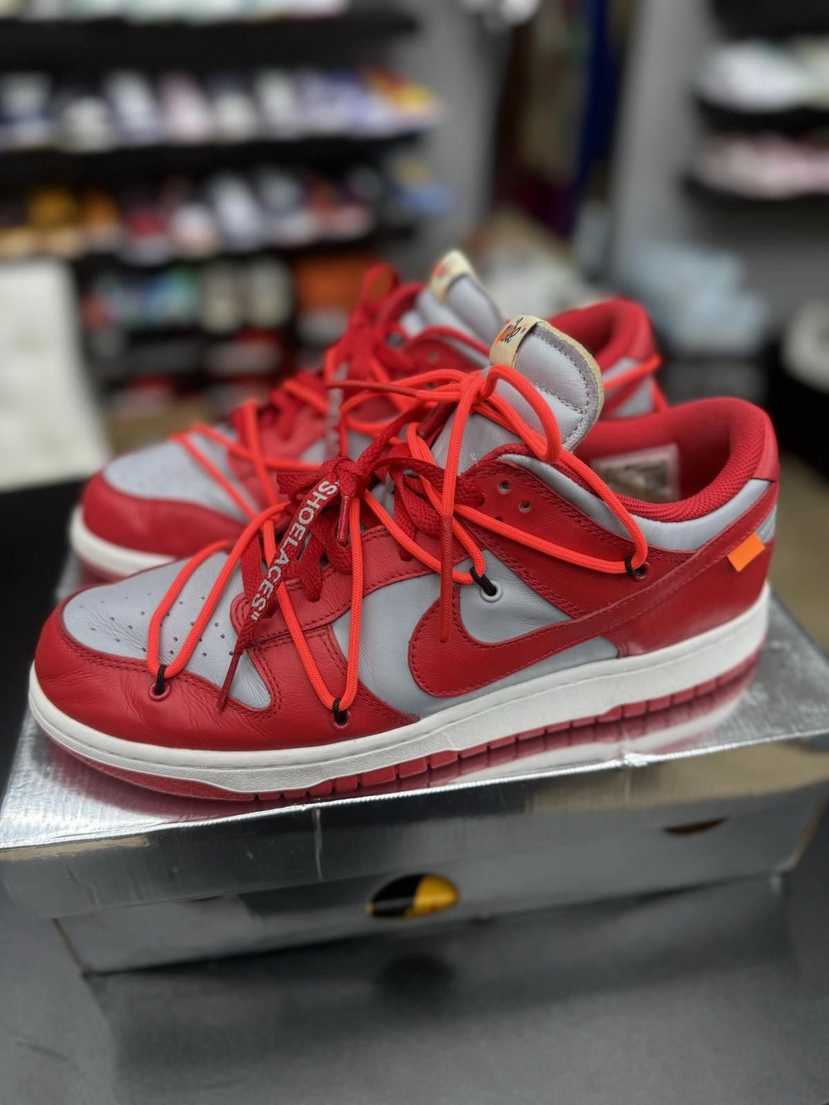 Nike Size 11 - Nike Dunk Low x OFF-WHITE University Red 2019 Size US 11 / EU 44 - 4 Thumbnail
