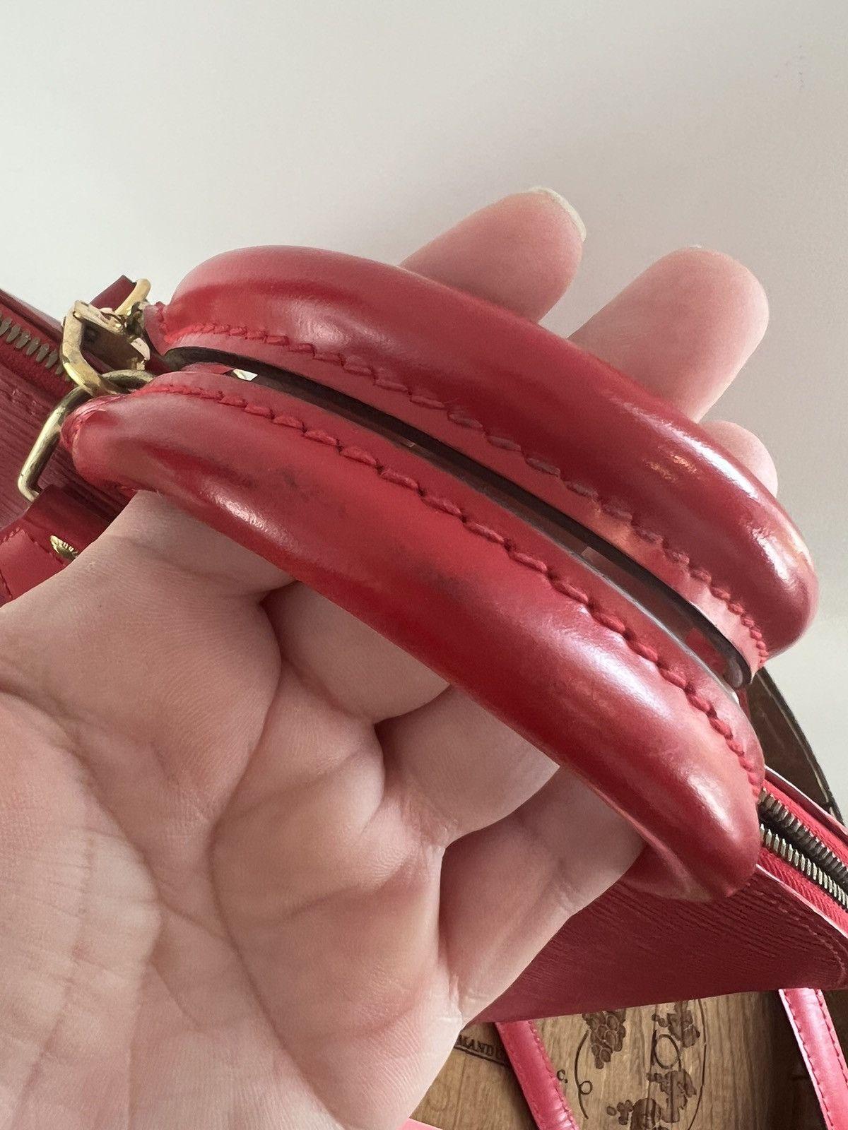 Louis Vuitton Louis Vuitton Red Epi Alma Size ONE SIZE - 4 Thumbnail