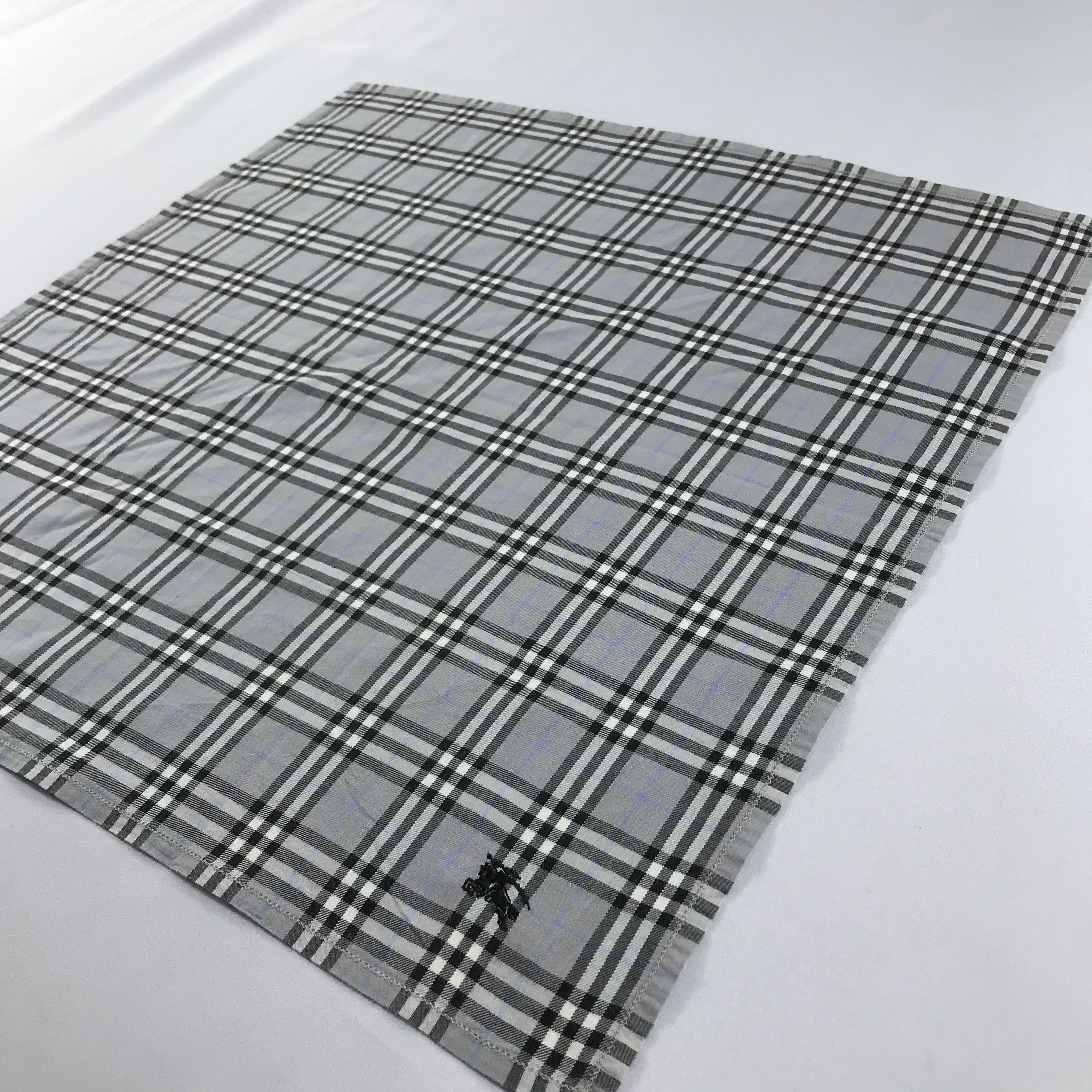 Burberry Burberry Nova Check Handkerchief Neckerchief Bandana H823 Size ONE SIZE - 4 Thumbnail