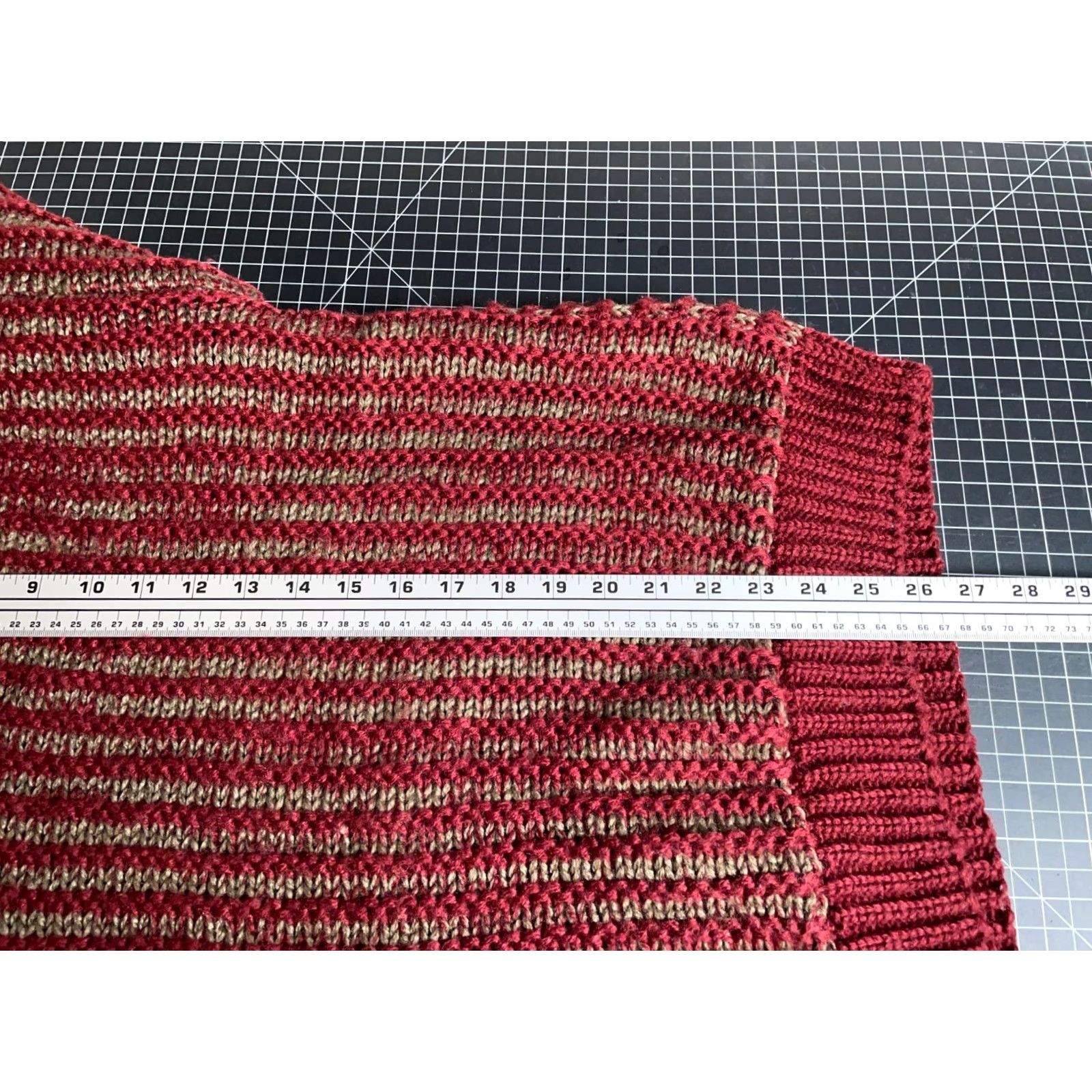 Vintage VINTAGE 80s Leather Trim Heavyweight Knit Sweater Men's Large Red Crewneck Pullover Striped Casual Essentials Mens Size US L / EU 52-54 / 3 - 6 Thumbnail