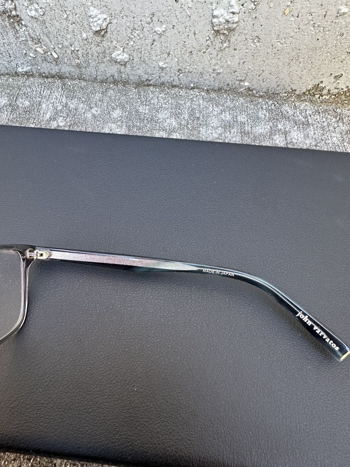 John Varvatos V374 55-17-145 Smoke Glasses Size ONE SIZE - 4 Thumbnail