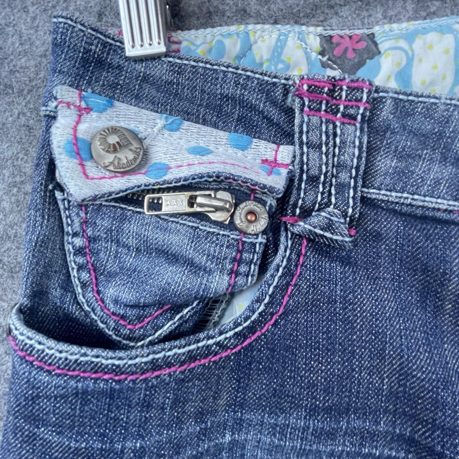 Akademiks Akademiks Jeans Womens 28 Boot Flap Pockets Rainbow Mushroom Size 28" / US 6 / IT 42 - 9 Thumbnail