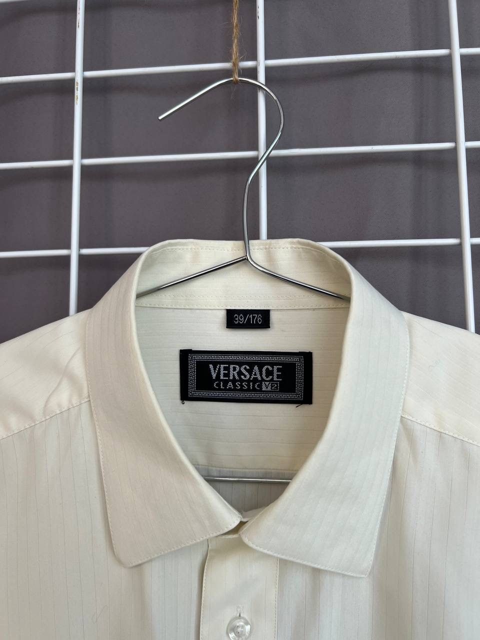 Versace Versace Classic V2 Button Shirt Men Size 39/176 M/L Vintage Size US M / EU 48-50 / 2 - 11 Thumbnail