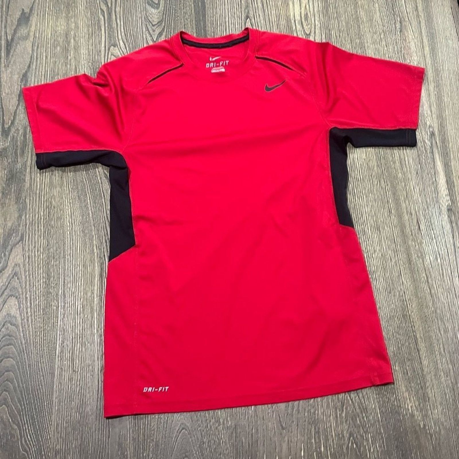 Nike Nike DRI-Fit Mens Performance T-Shirt Short Sleeve Red S Size US S / EU 44-46 / 1 - 1 Thumbnail