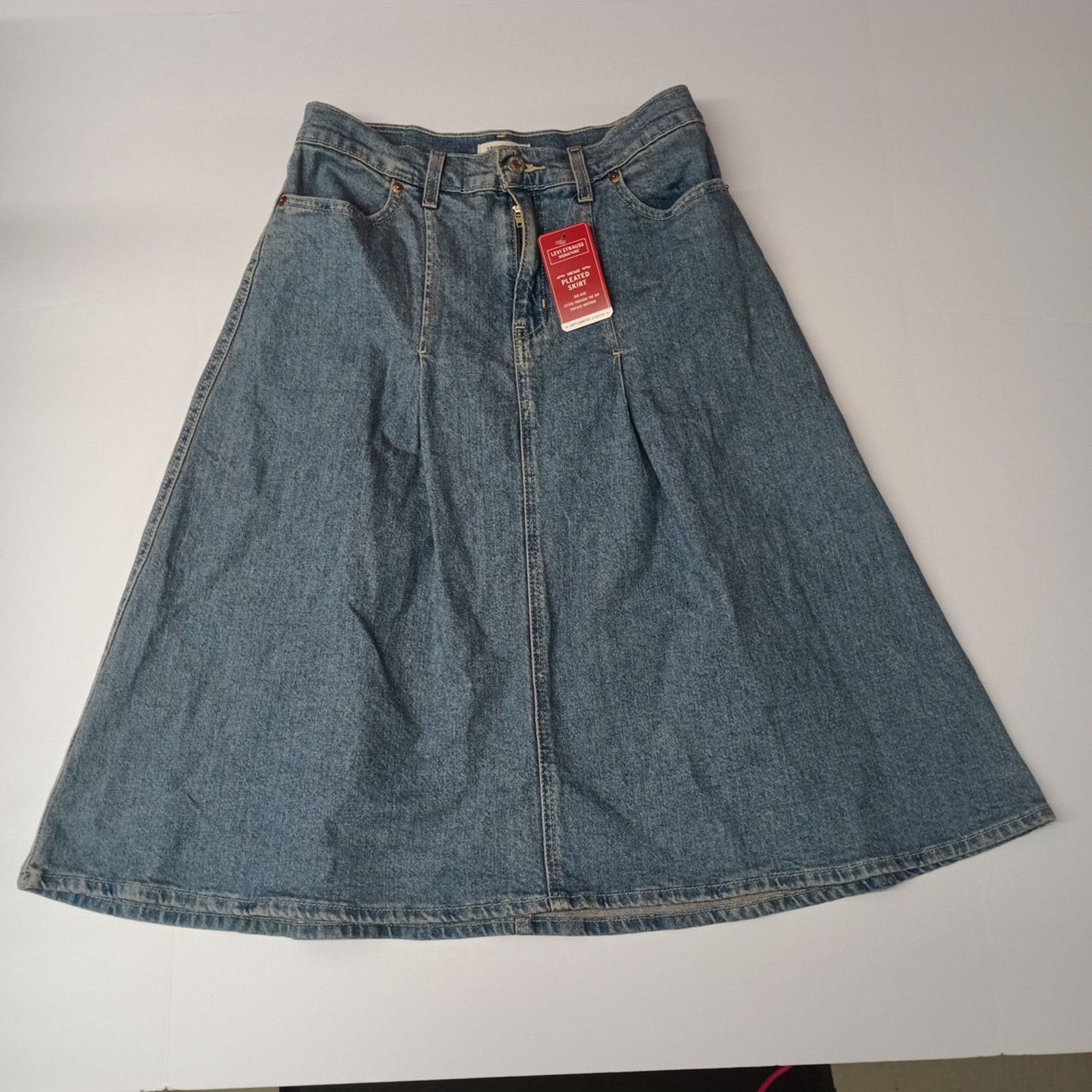 Levi's Levi Strauss Blue Denim Pleated Skirt Women's Size 2 W26 Size 26" / US 2 / IT 38 - 1 Thumbnail