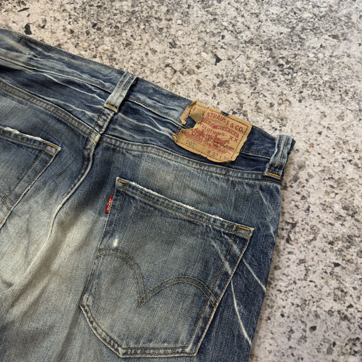 Vintage Levi's 501 Thrashed Sun Faded Distressed Jeans ERD Grunge Size US 34 / EU 50 - 5 Thumbnail