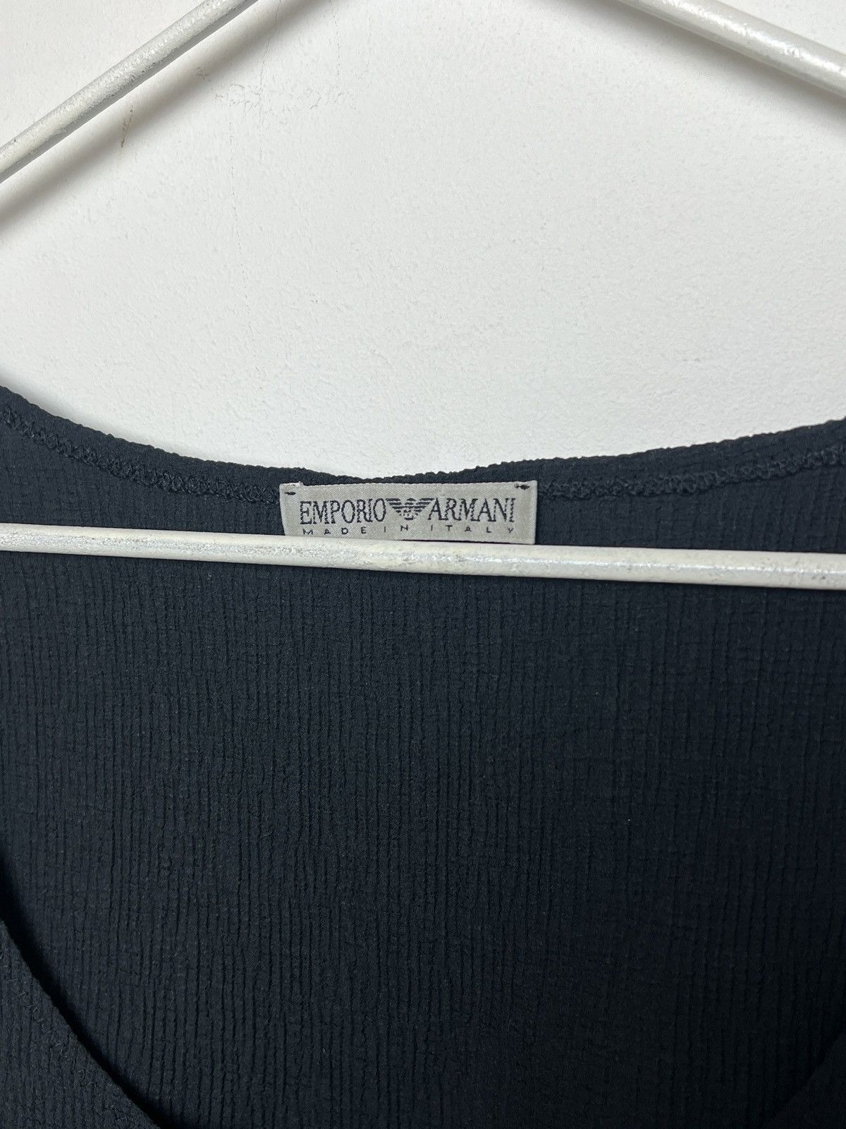 Giorgio Armani armani y2k sleeveless crop shirt vintage Size US M / EU 48-50 / 2 - 4 Thumbnail