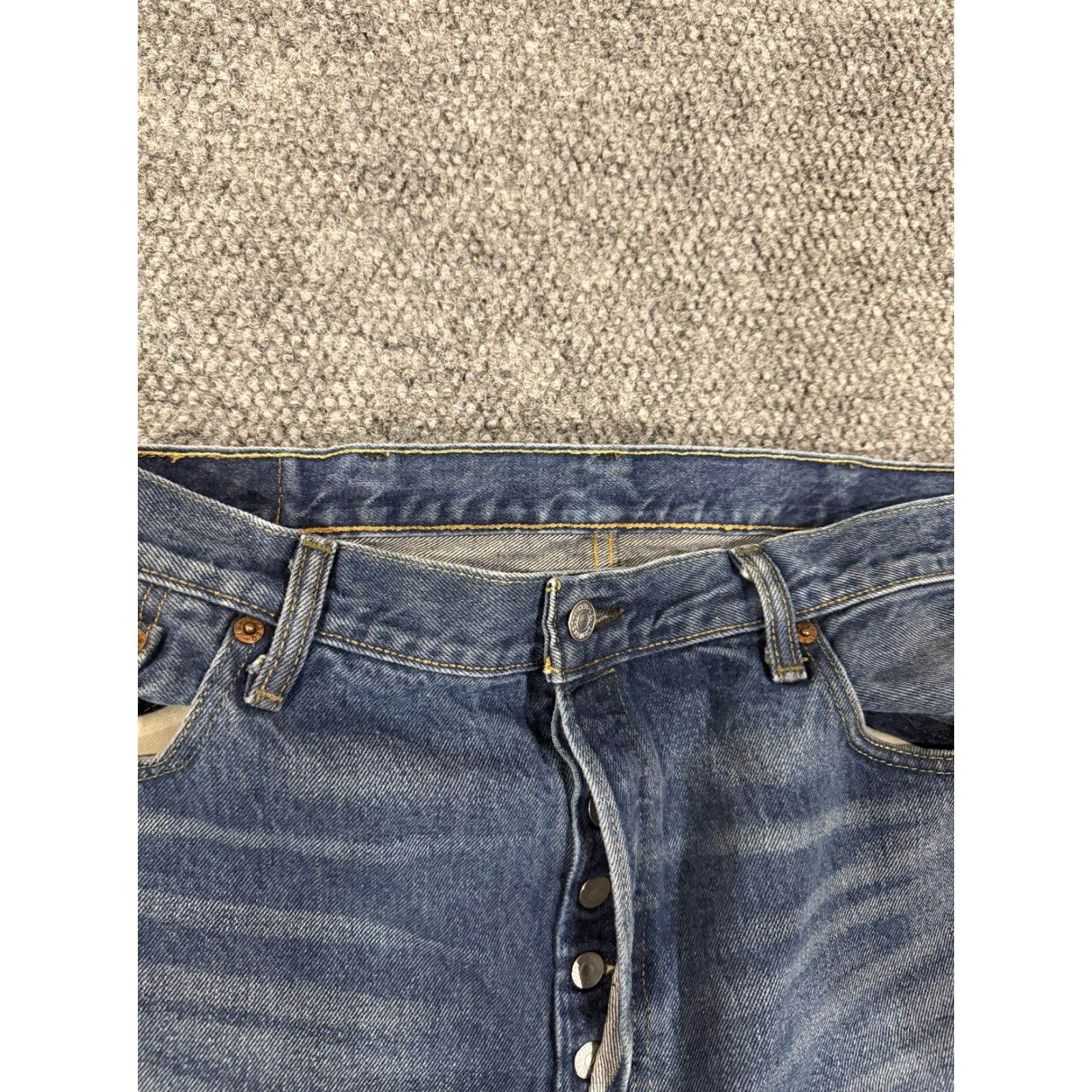 Levi's Levi's 501 Jeans Mens 40x32 Blue Medium Wash Denim Button Fly Straight Leg 5-Pocket Regular Fit Pants Size US 40 / EU 56 - 3 Thumbnail