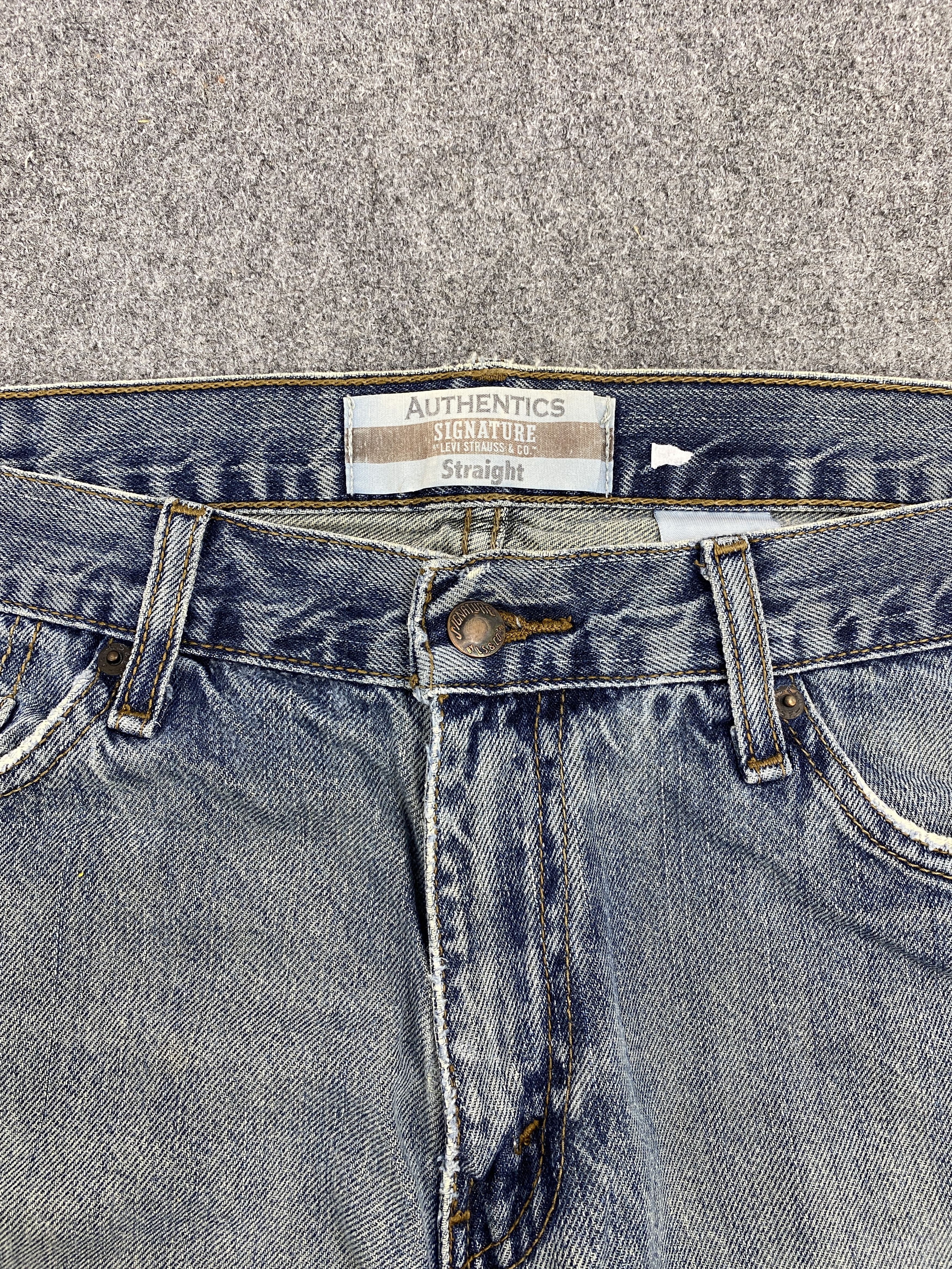 Levi's × Vintage Distrressed Vintage Levis Authentic Signature Jeans Size US 34 / EU 50 - 10 Thumbnail