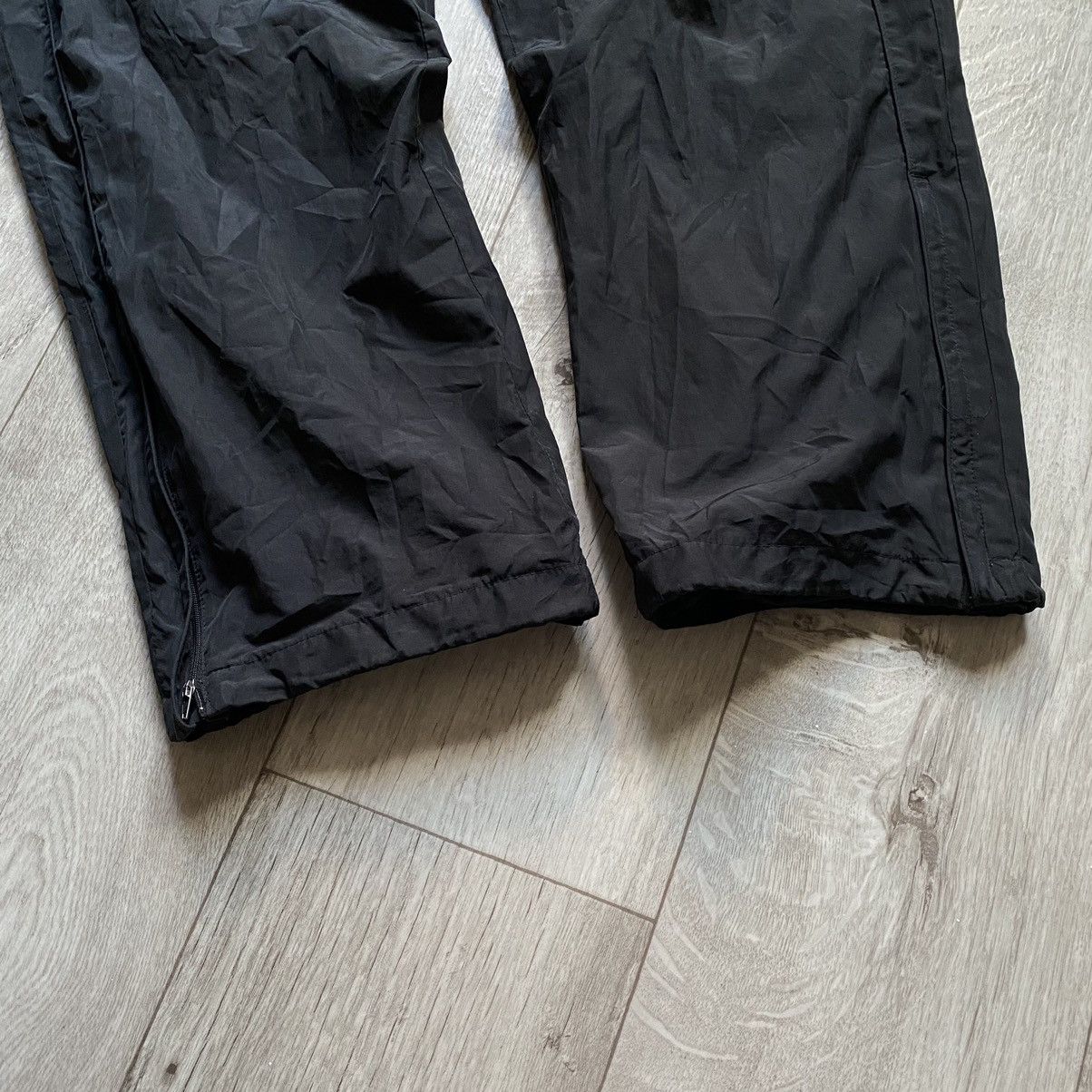 Nike × Vintage NIKE Y2K DRILL SWOOSH TRACK NYLON PANTS Size US 36 / EU 52 - 8 Thumbnail