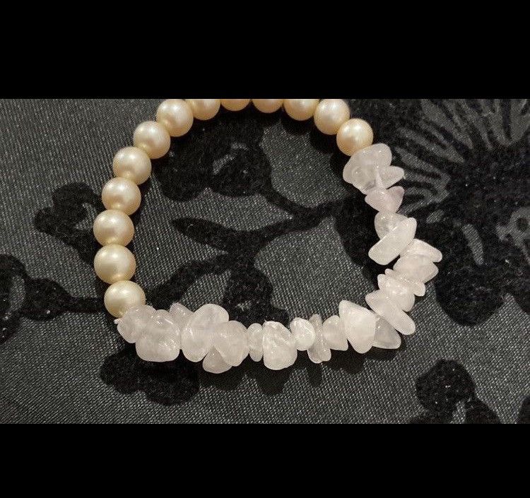 Jewelry Faux pearl and Rose Quartz bracelet Size ONE SIZE - 1 Preview