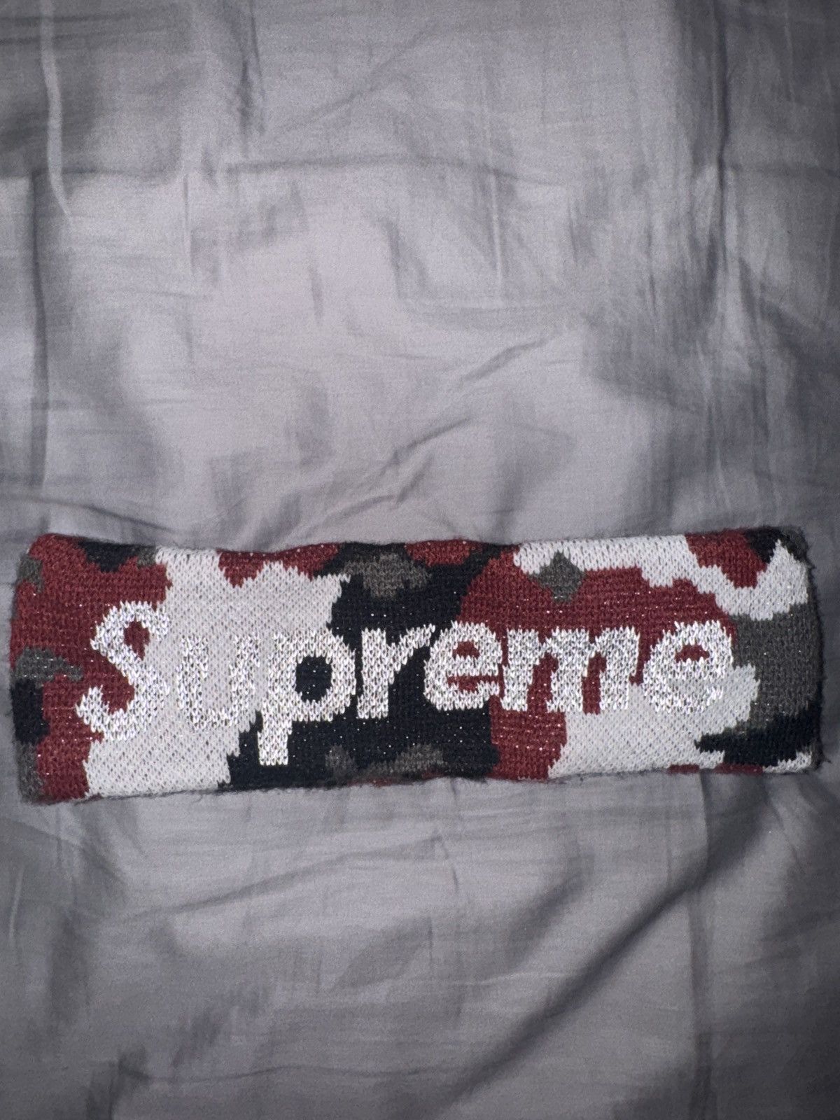 New Era × Supreme Supreme x New Era Reflective Logo Red Camo Headband Size ONE SIZE - 2 Thumbnail