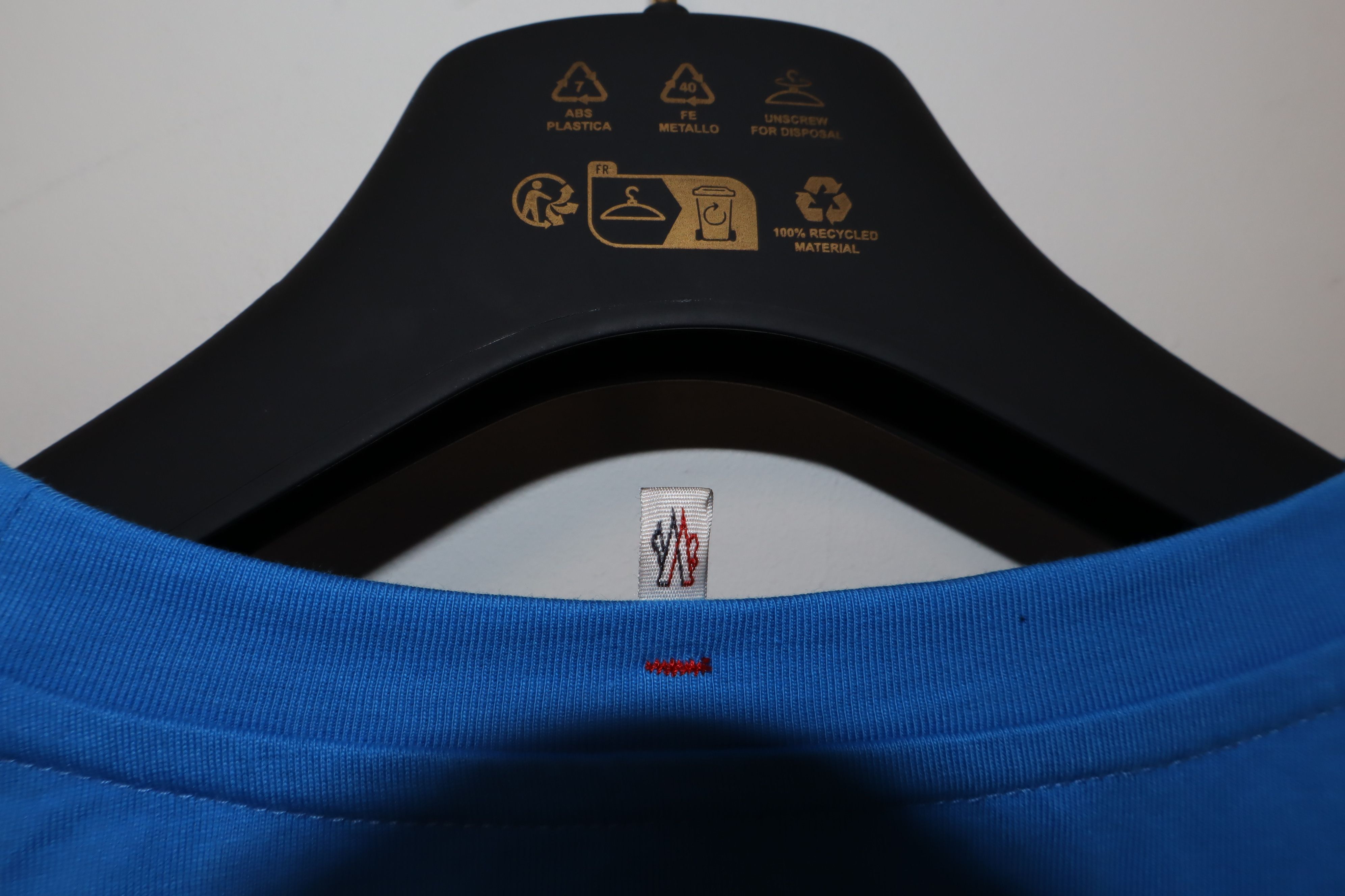 Moncler Logo print t-shirt Size US XL / EU 56 / 4 - 7 Thumbnail