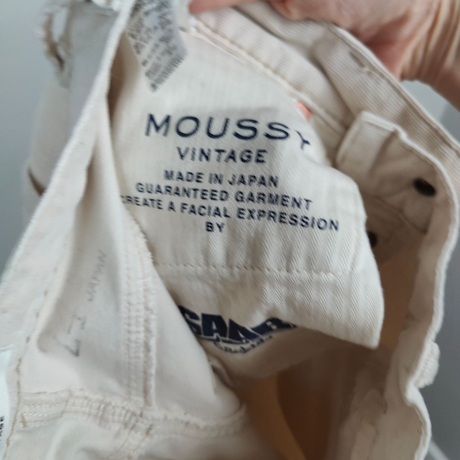 Other Moussy Vintage Corduroy Pants Womens 24 Cream Straight Leg Size 24" / US 00 / IT 34 - 9 Thumbnail
