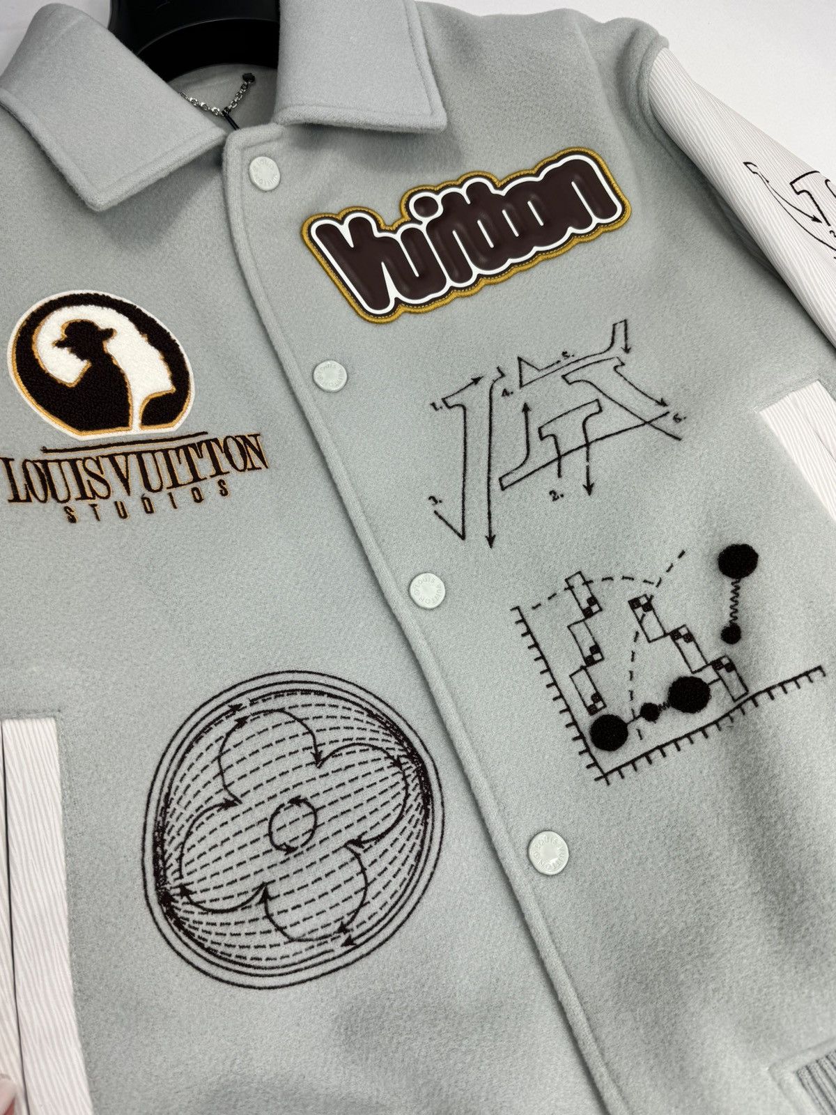 KidSuper LOUIS VUITTON X KIDSUPER STUDIOS VARSITY JACKET Size US XL / EU 56 / 4 - 4 Thumbnail