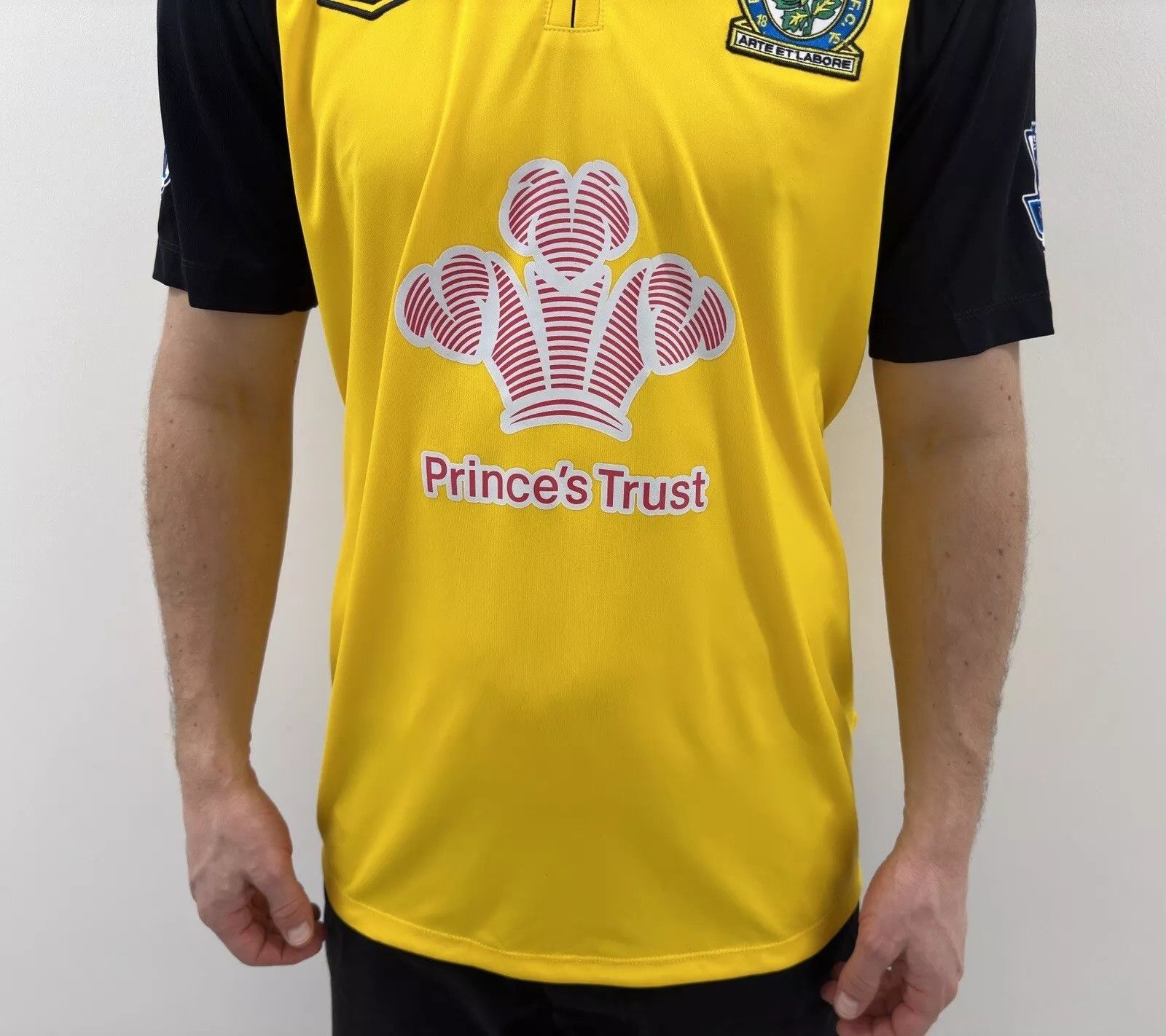 Umbro BLACKBURN ROVERS 2011 2012 AWAY SOCCER JERSEY HOILLET Size US M / EU 48-50 / 2 - 5 Thumbnail