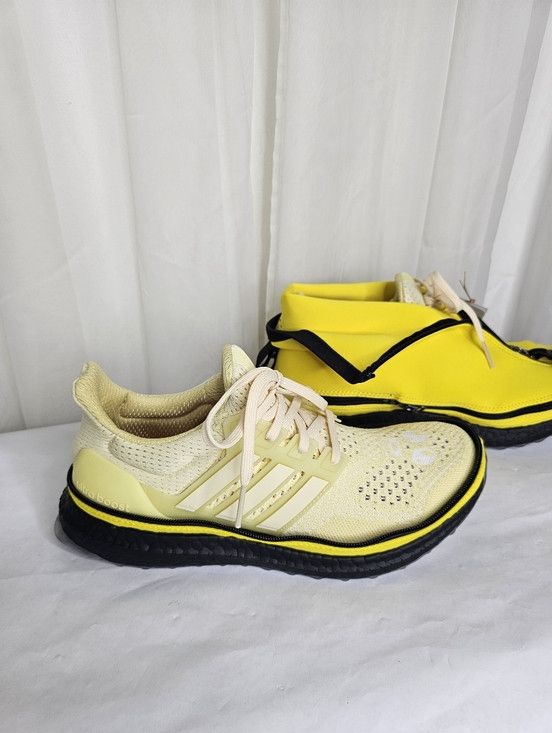 Adidas Adidas x Fortnite Peely UltraBoost Sneaker Limited Edition 8 Size US 8 / EU 41 - 9 Thumbnail