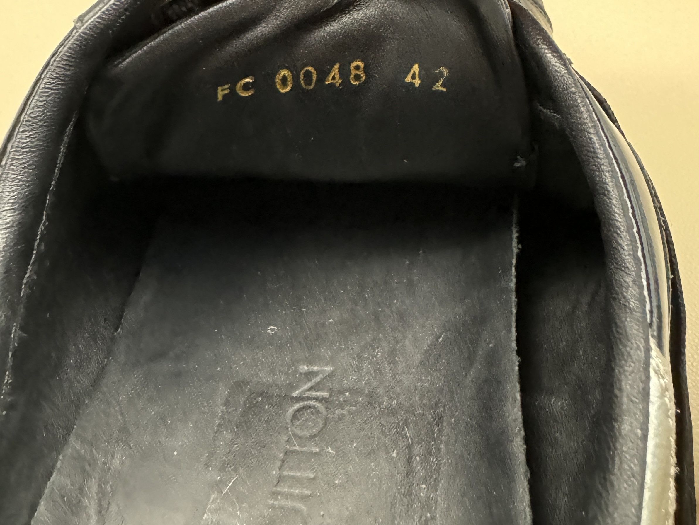 Louis Vuitton Louis Vuitton Clipper Leather Sneakers Logo Low Top Size 42 Size US 9 / EU 42 - 11 Thumbnail