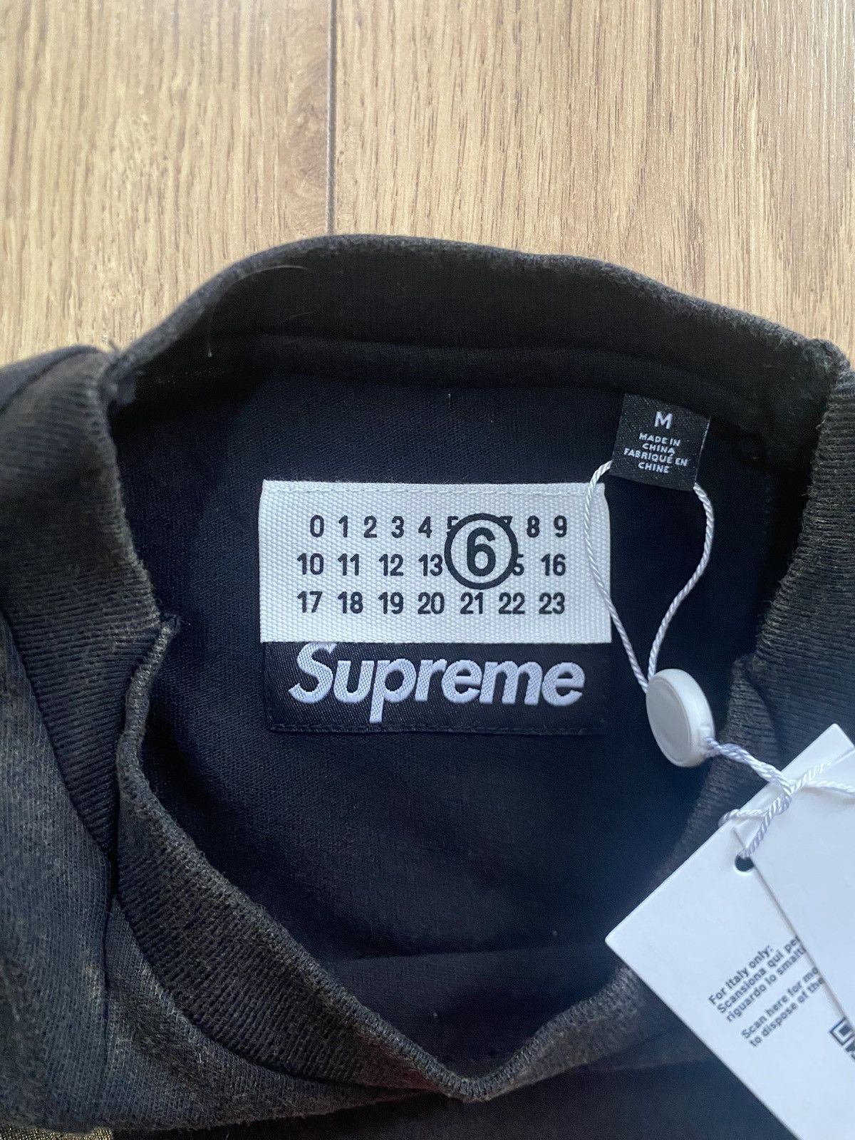 Maison Margiela × Supreme Supreme®/MM6 Maison Margiela Split S/S Top Size US M / EU 48-50 / 2 - 6 Thumbnail