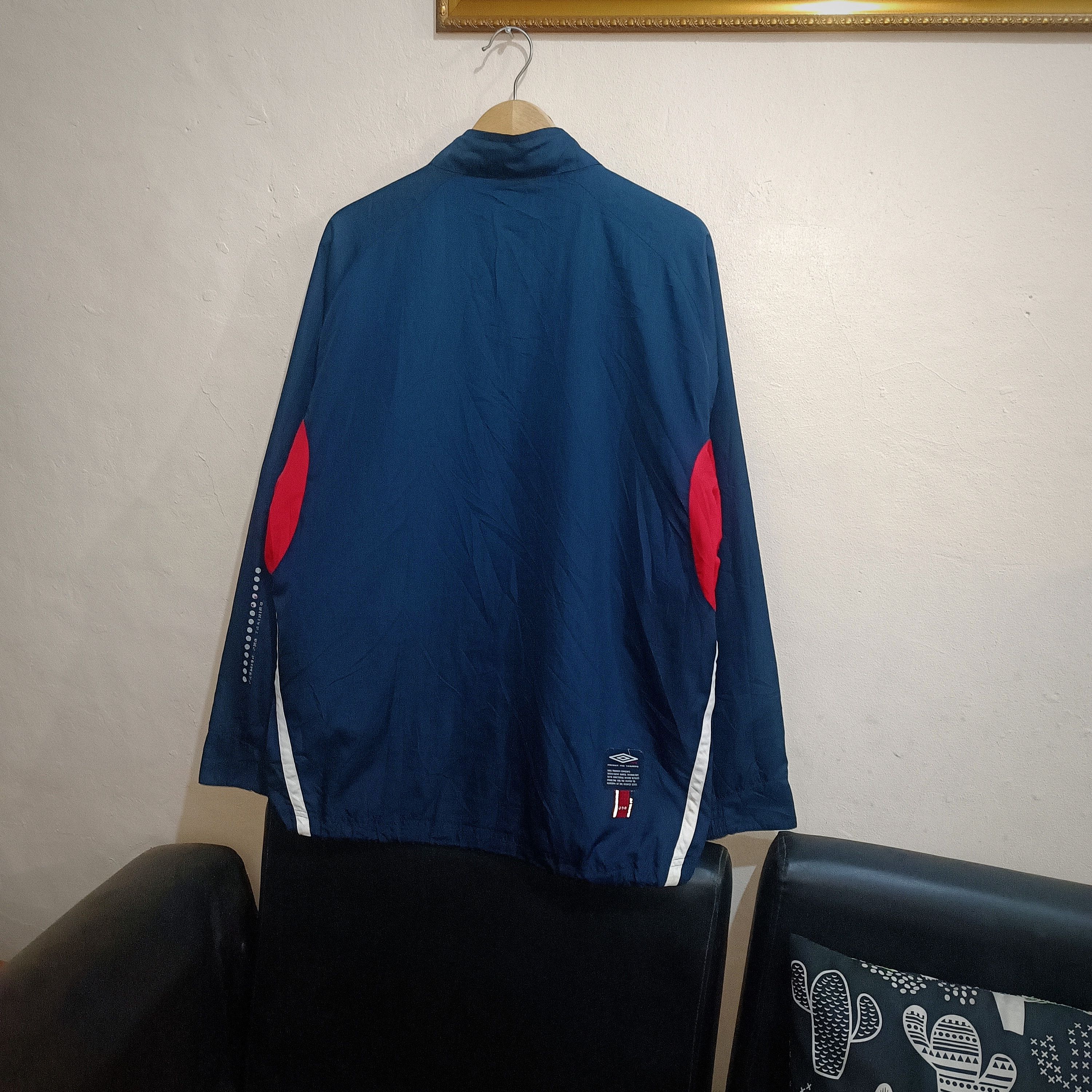 Umbro England 2002 Track Jacket Apparel Umbro Size US M / EU 48-50 / 2 - 6 Thumbnail