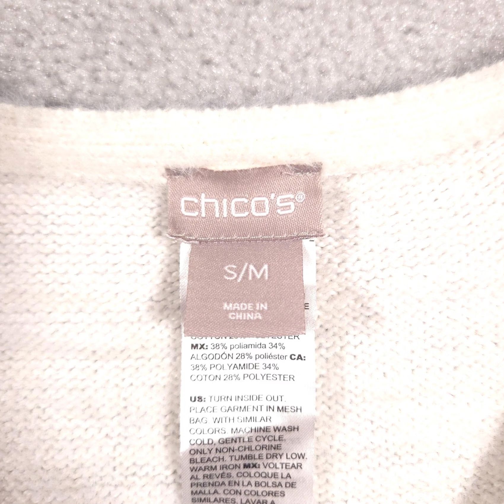 Vintage Chico's Sweater Womens S/M White Snake Print V Neck Dolman Pullover Short Sleeve Size S / US 4 / IT 40 - 4 Thumbnail