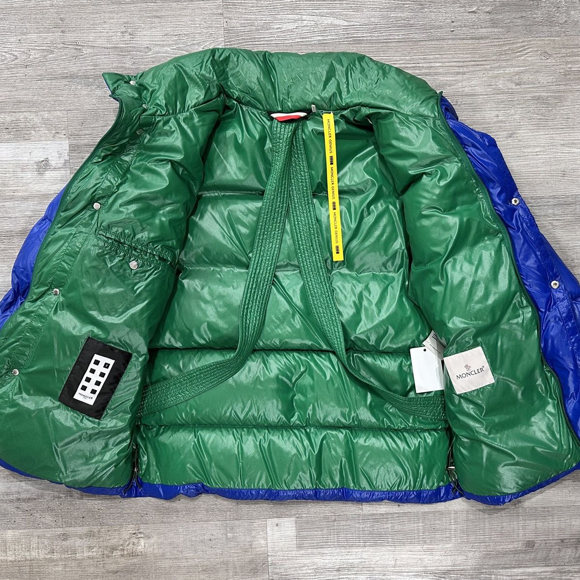 Moncler UNISEX MONCLER BLUE GENIUS DERVAUX 1952 DOWN JACKET SIZE 3/L Size US L / EU 52-54 / 3 - 4 Thumbnail