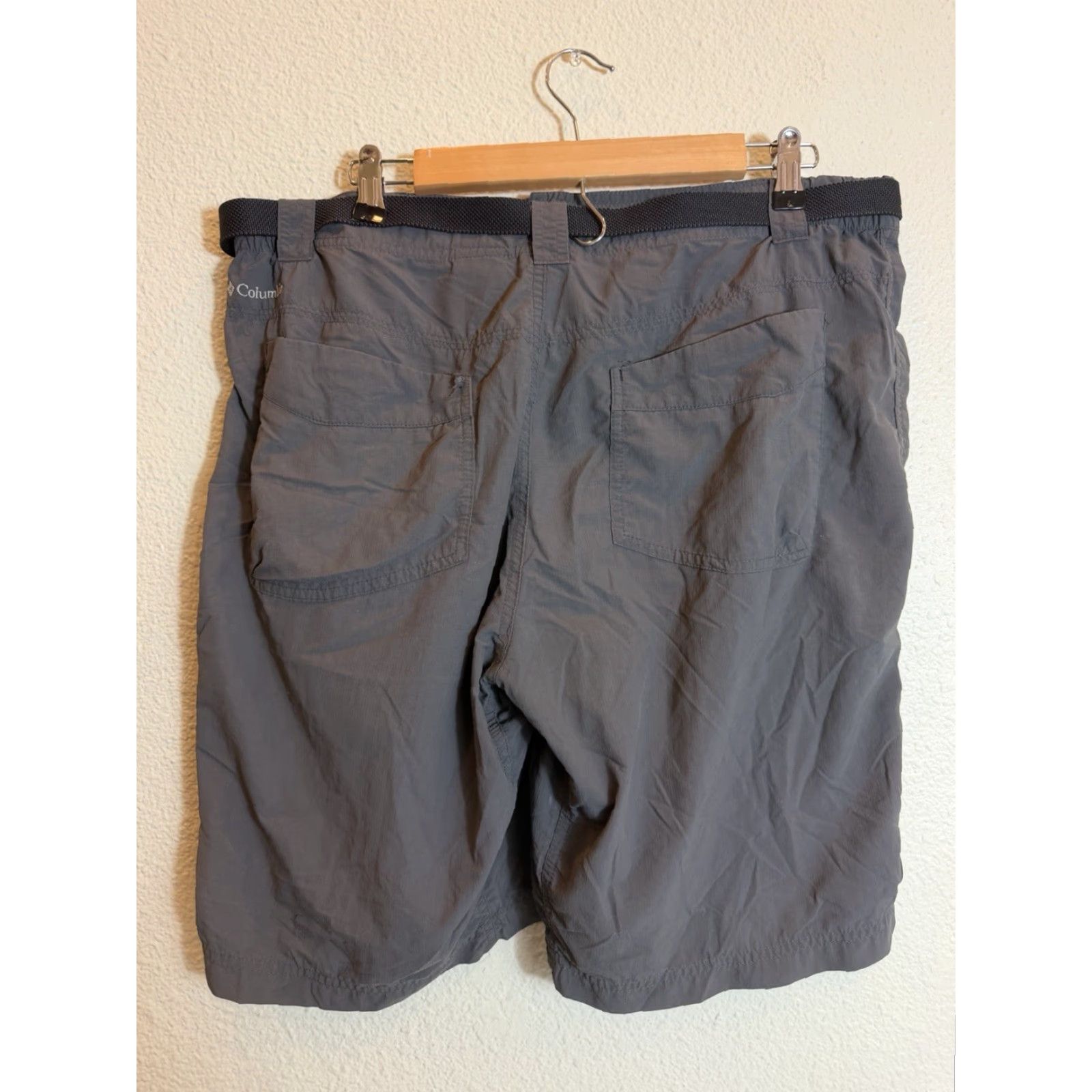 Vintage Columbia Cargo Shorts Belted Mens 38x10 Gray Omni Shade Cargo Belted Mens Size US 38 / EU 54 - 7 Thumbnail