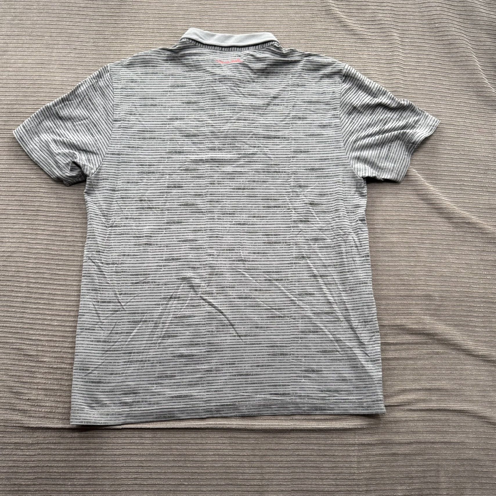TravisMathew TravisMathew Polo Shirt Mens XL Gray Striped Performance Golf Stretch Size US XL / EU 56 / 4 - 2 Thumbnail