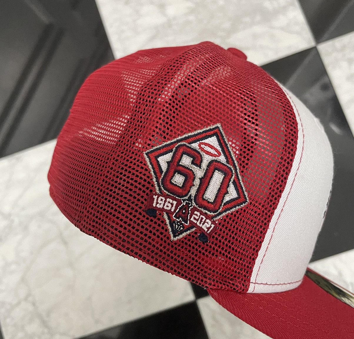 New Era 🔥 Exclusive Angels trucker hat size 7 Size ONE SIZE - 2 Thumbnail