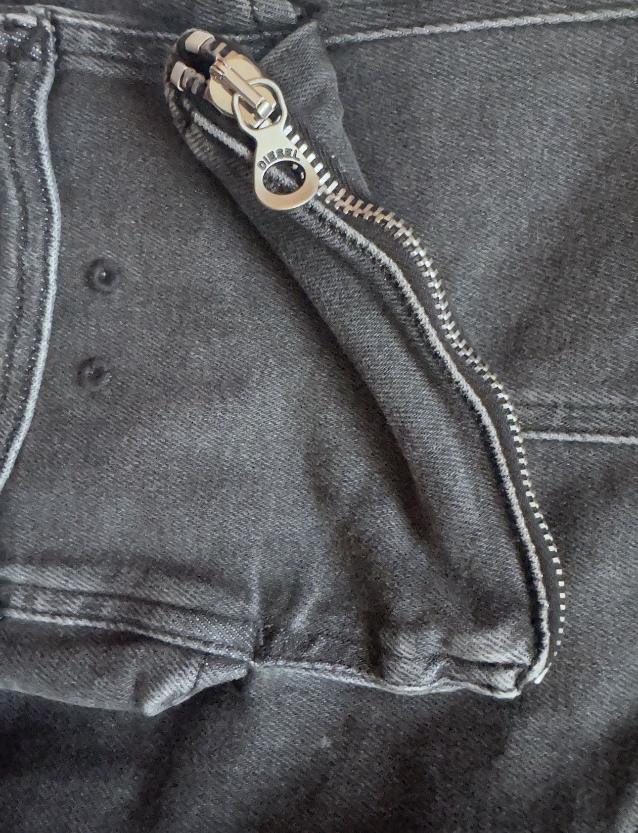 Diesel Diesel 1984 Slandy High-Waist Skinny Jeans in Black Size 30" / US 8 / IT 44 - 8 Thumbnail
