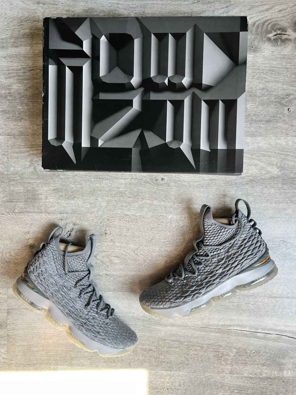 Nike Shoe’s Nike Lebron 15 City Series Size US 12 / EU 45 - 1 Thumbnail