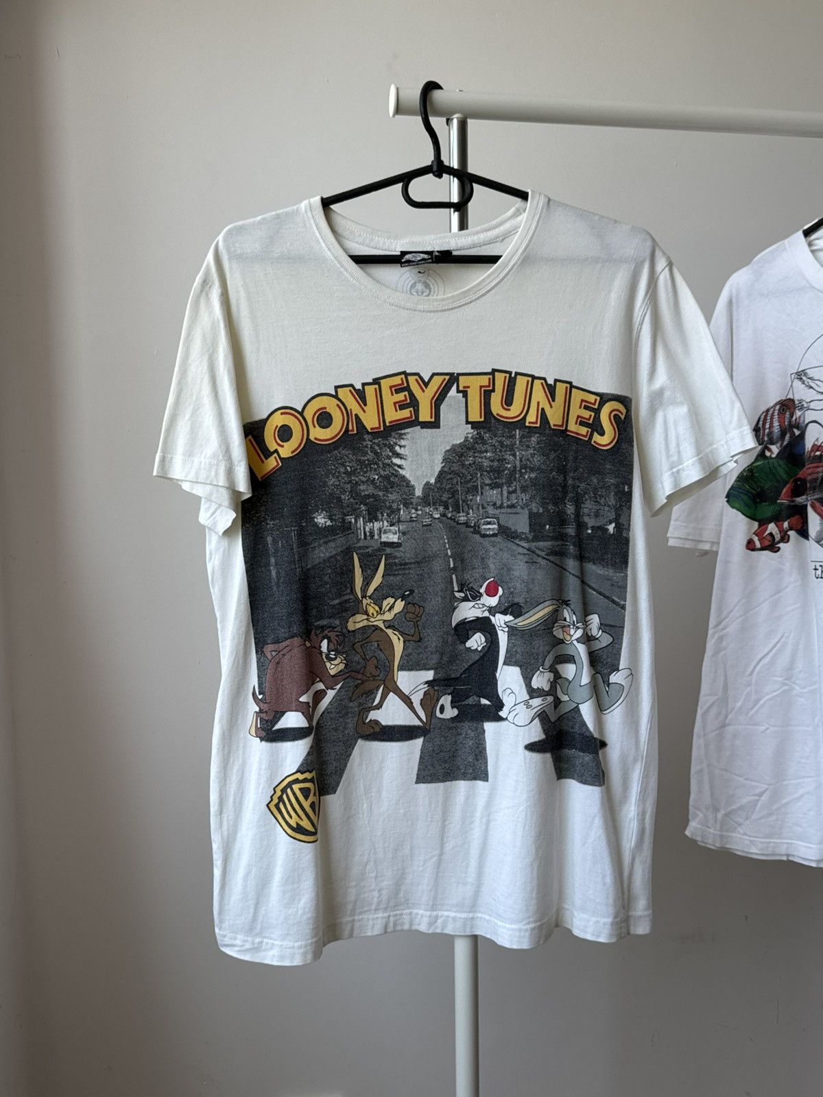 Warner Bros Vintage Looney Tunes The Beatles Abbey Road T-shirt Size US L / EU 52-54 / 3 - 1 Thumbnail