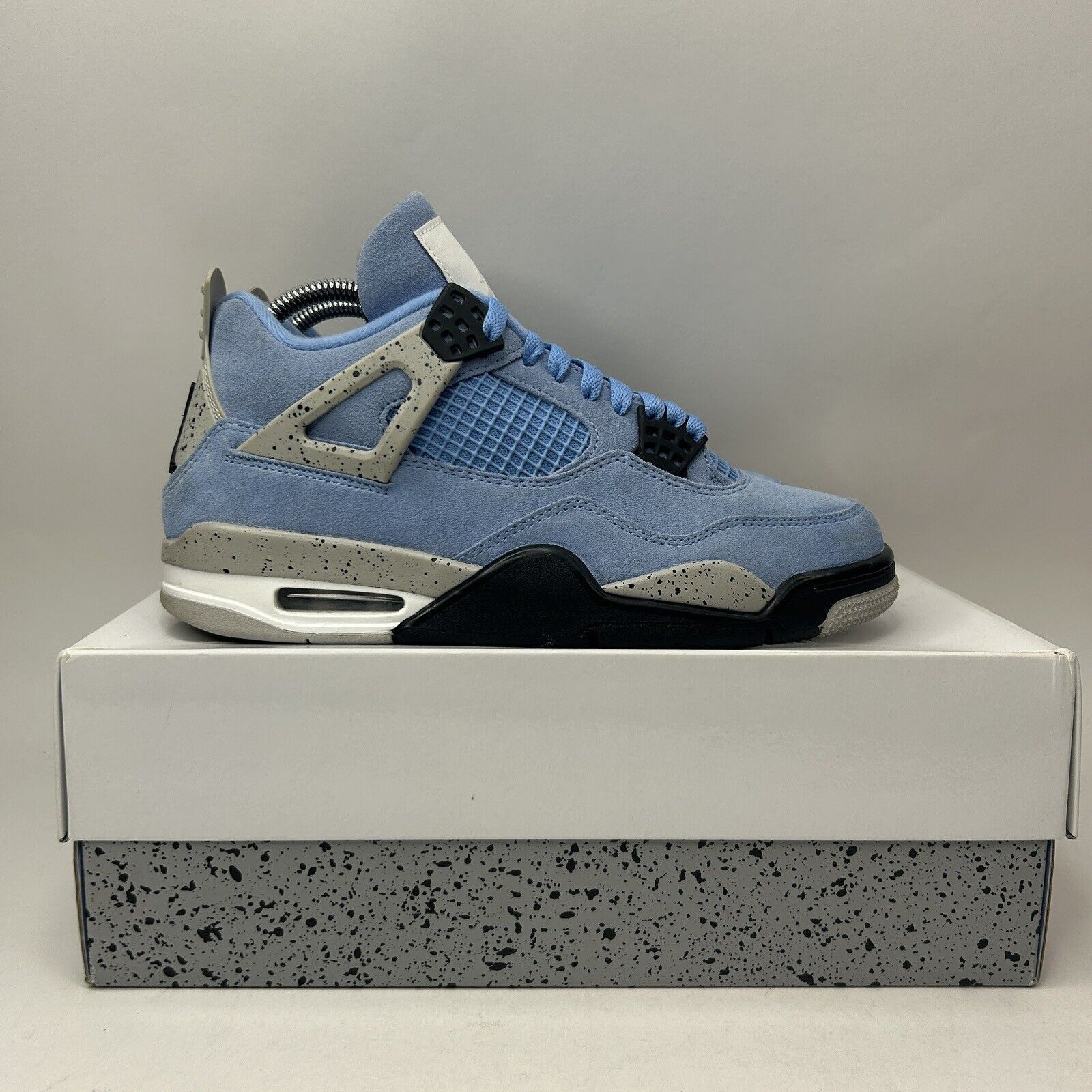 Nike Nike Shoes Air Jordan 4 Retro “University Blue/UNC” 2023 Size US 8.5 / EU 41-42 - 5 Thumbnail