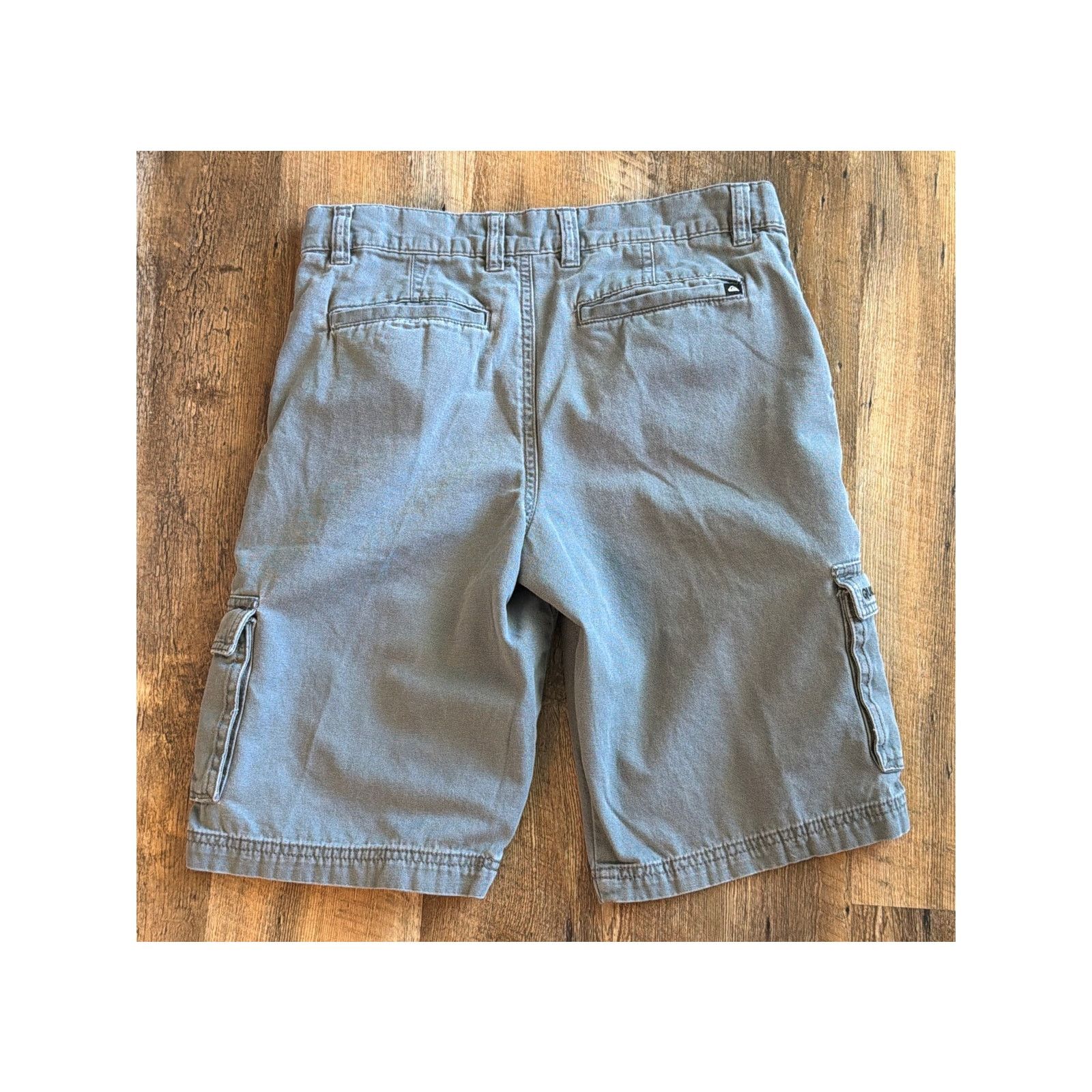 Quiksilver Quiksilver gray cargo shorts Sz 27 100% Cotton Size US 28 / EU 44 - 2 Thumbnail
