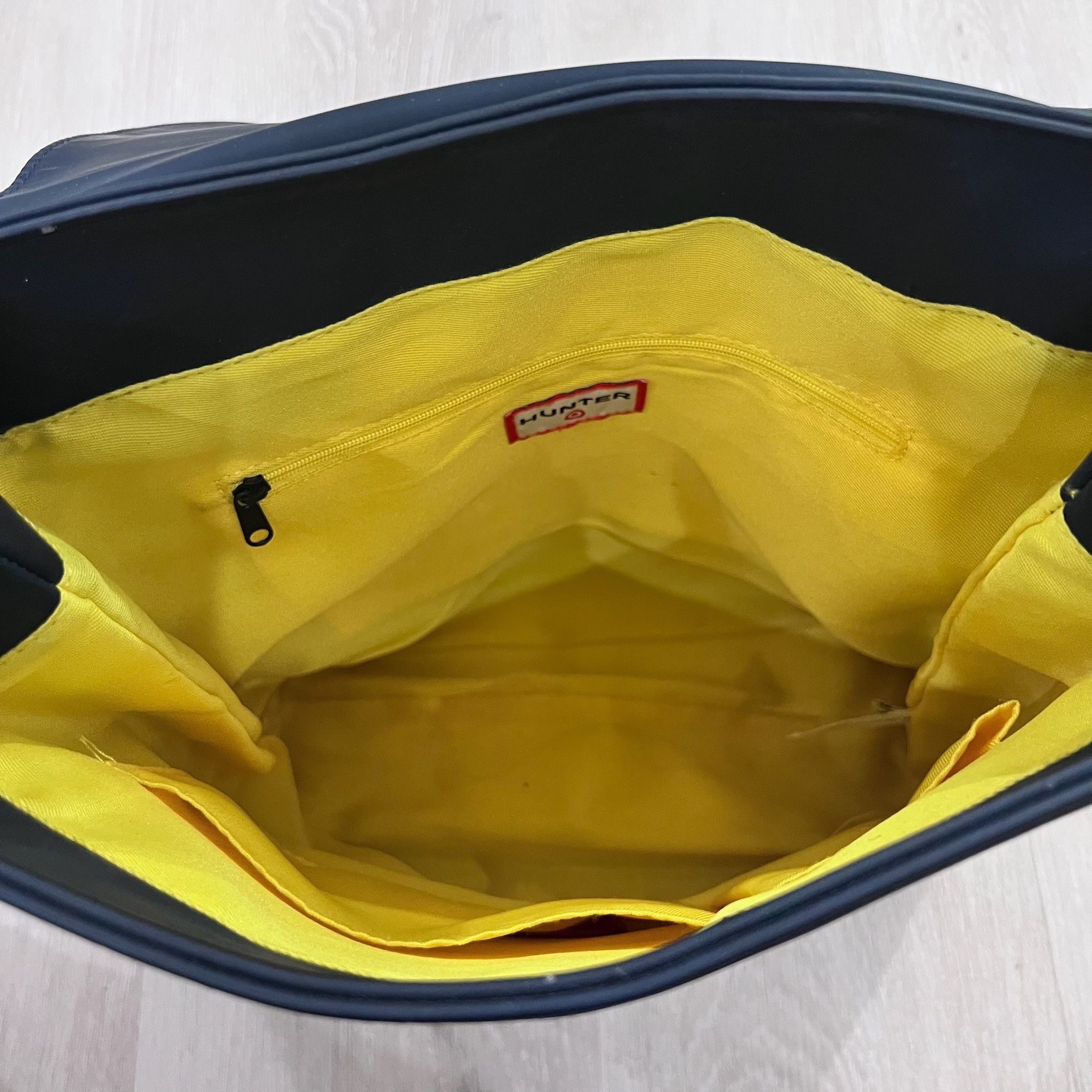 Hunter Hunter x Target Limited Edition Water Repellent Backpack Size ONE SIZE - 10 Thumbnail