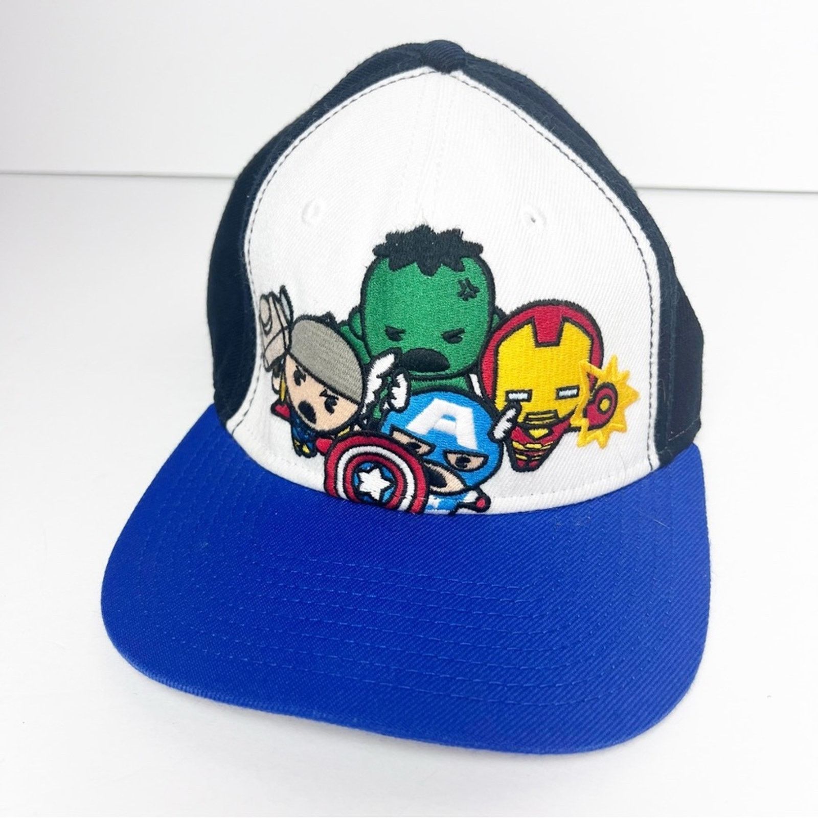 Marvel Comics Marvel Avengers Embroidered Snap Back Trucker Cap Unisex OS Size ONE SIZE - 2 Thumbnail