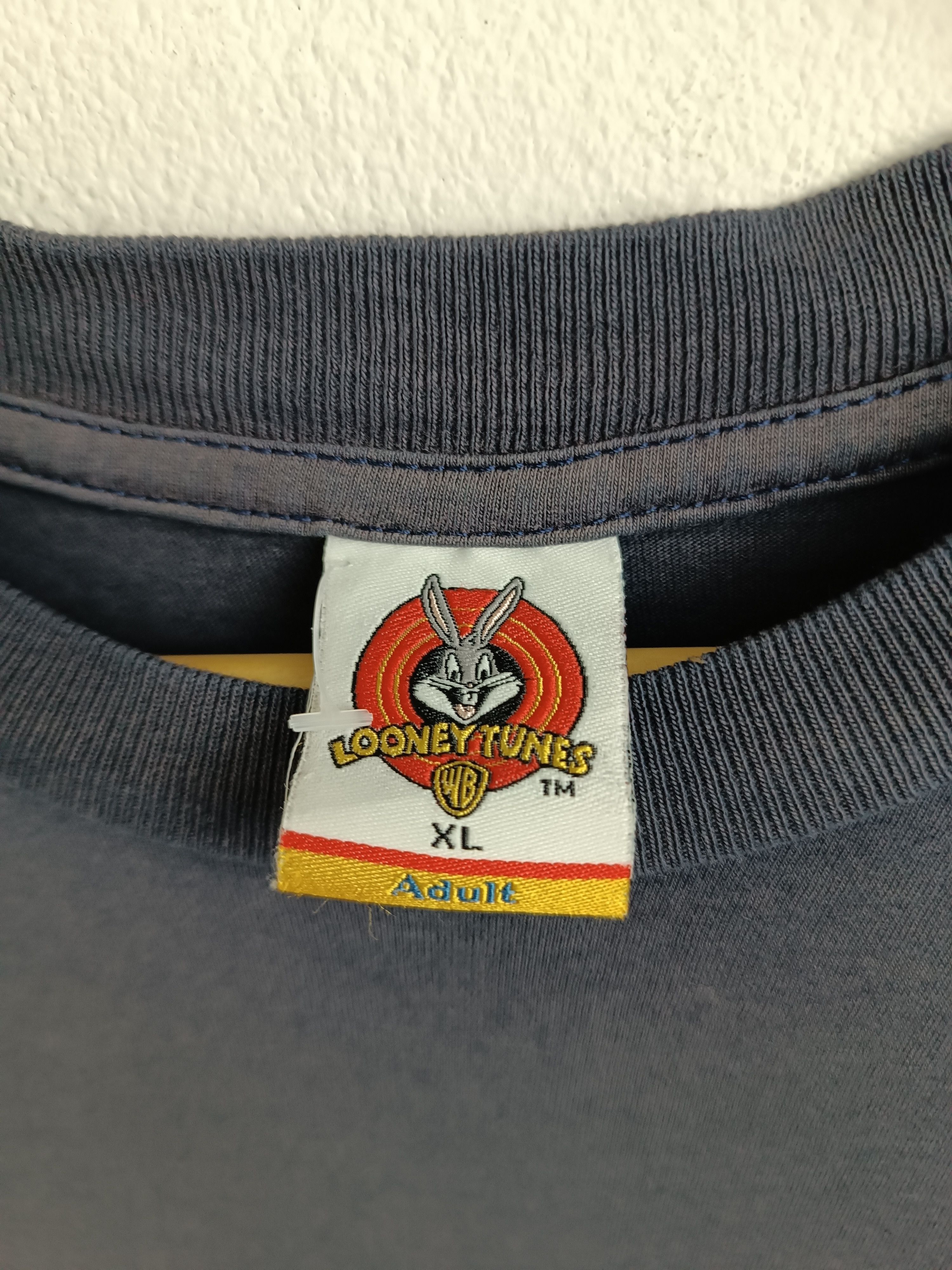 Vintage THRASHED FADED VINTAGE 2000s TWEETY & SYLVESTER LOONEY Y2K Size US M / EU 48-50 / 2 - 11 Thumbnail