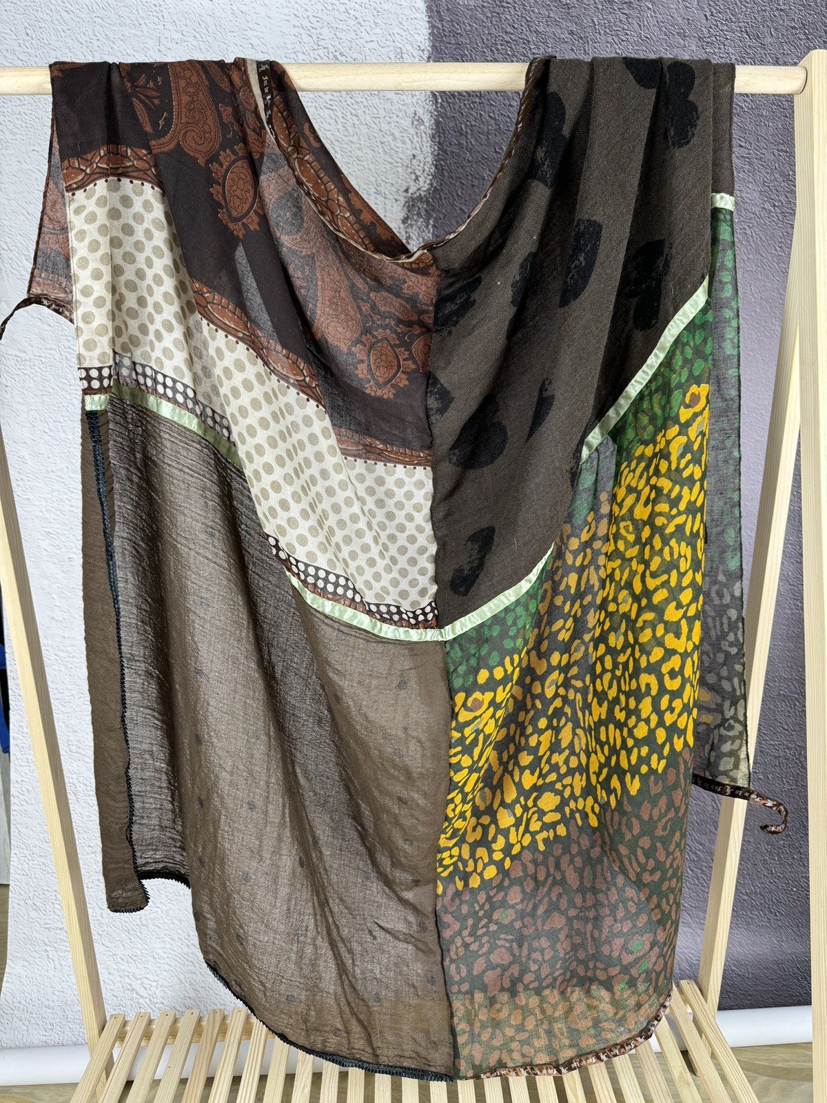 Other Fou de Lou Belgium designer multiprint big scarf vintage Size ONE SIZE - 1 Thumbnail