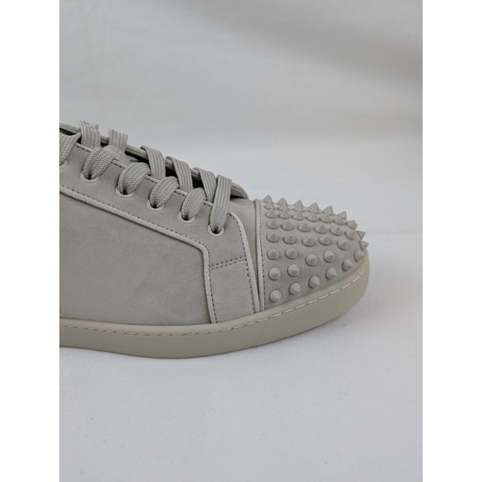 Christian Louboutin o1rshd1 Q:2 / Louis Junior Spikes Orlato Sneakers in Albatre Size US 13 / EU 46 - 2 Thumbnail
