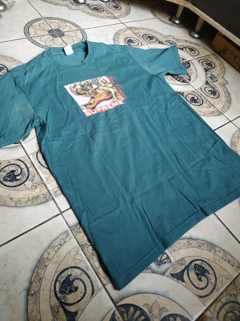 Supreme Supreme For Lovers Cherub Tee Green SS20 Size L Distressed Size US L / EU 52-54 / 3 - 4 Thumbnail