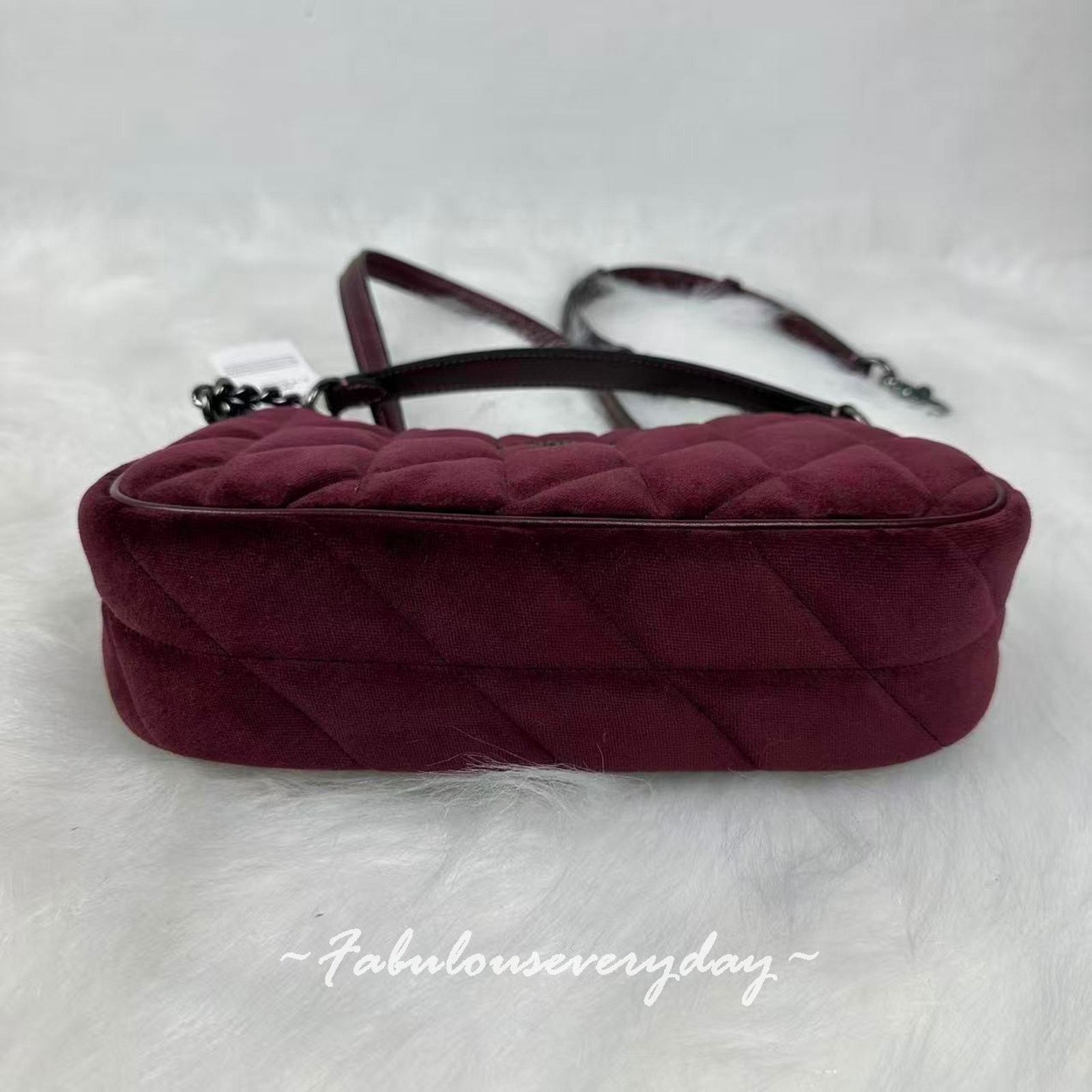 Coach Coach Teri Shoulder Crossbody Velvet Quilting Qb/Burgundy Size ONE SIZE - 5 Thumbnail