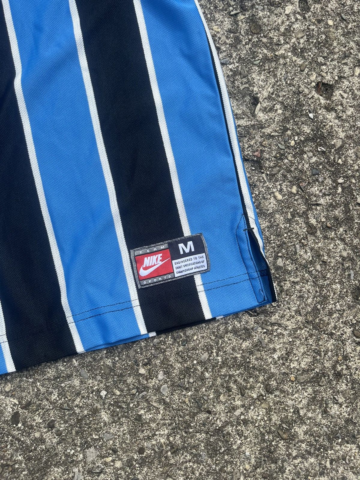 Nike × Vintage Vintage Nike Center swoosh striped soccer jersey Size US M / EU 48-50 / 2 - 2 Thumbnail