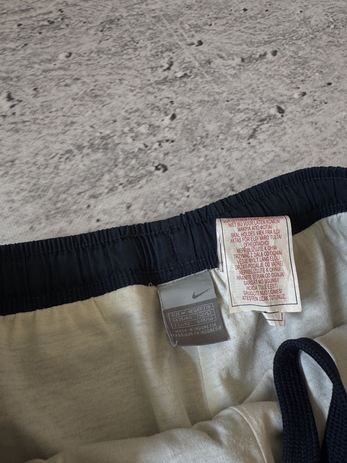 Nike × Vintage NIKE NYLON VINTAGE Y2K OVERSIZE BAGGY FIT PANTS SWEATPANTS Size US 32 / EU 48 - 6 Thumbnail