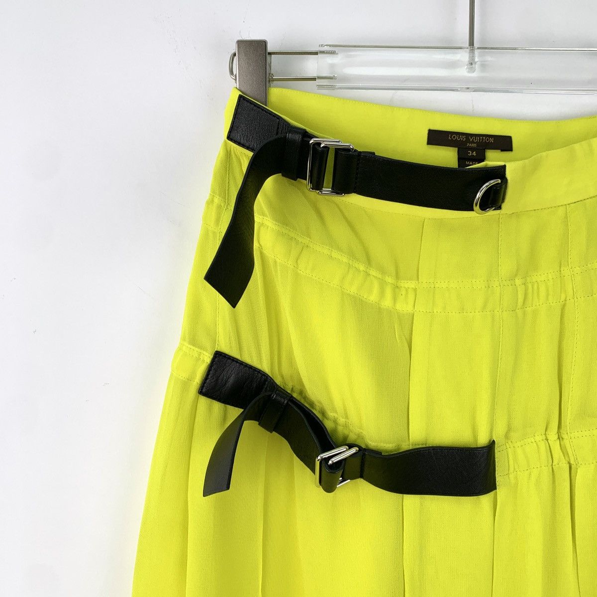 Louis Vuitton Louis Vuitton Yellow Irregular Pleated Casual Skirt K26WX Size 25" / US 0 / IT 36 - 3 Thumbnail